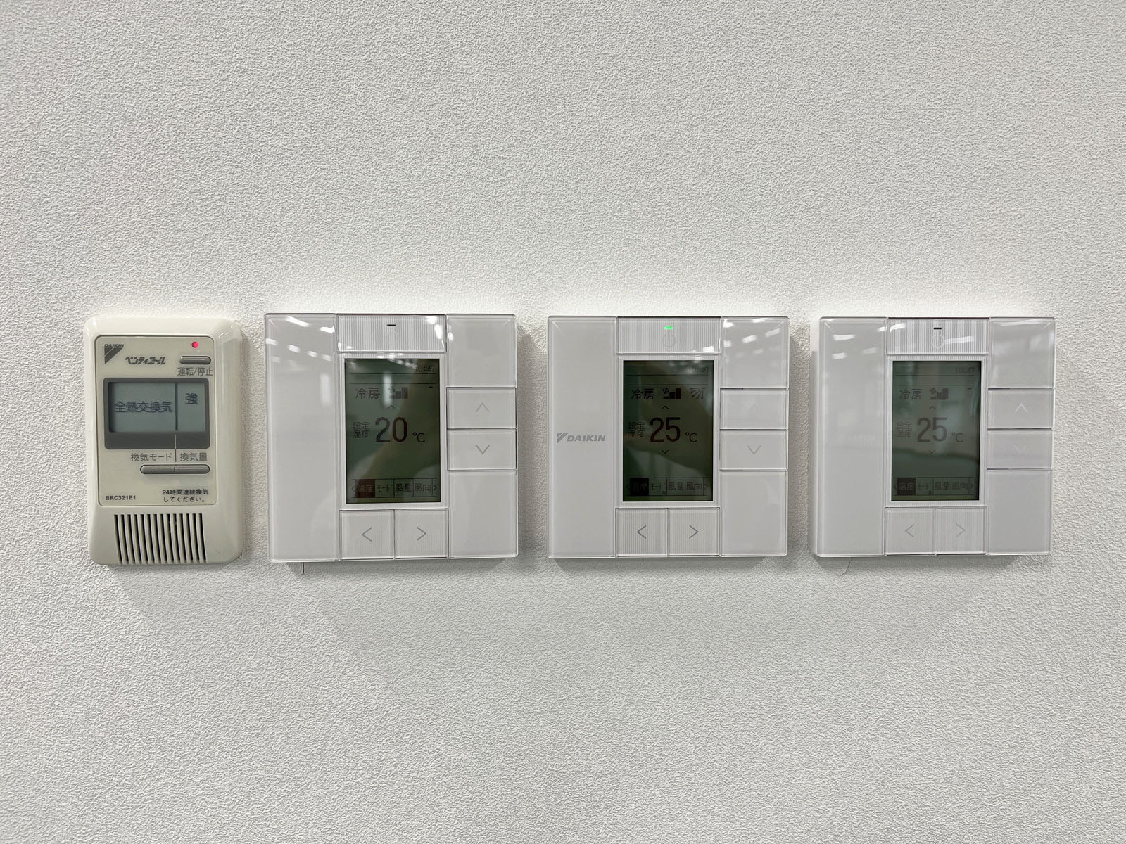 スイッチ類