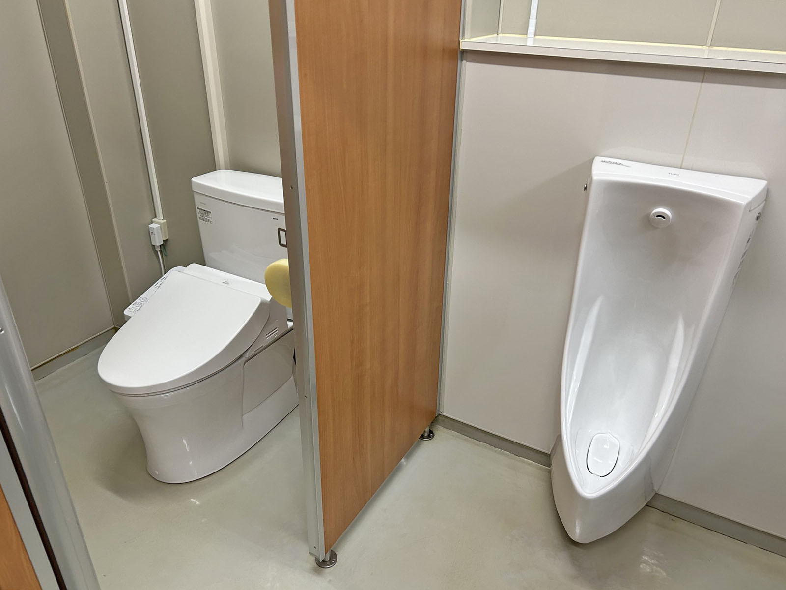 男性用トイレ