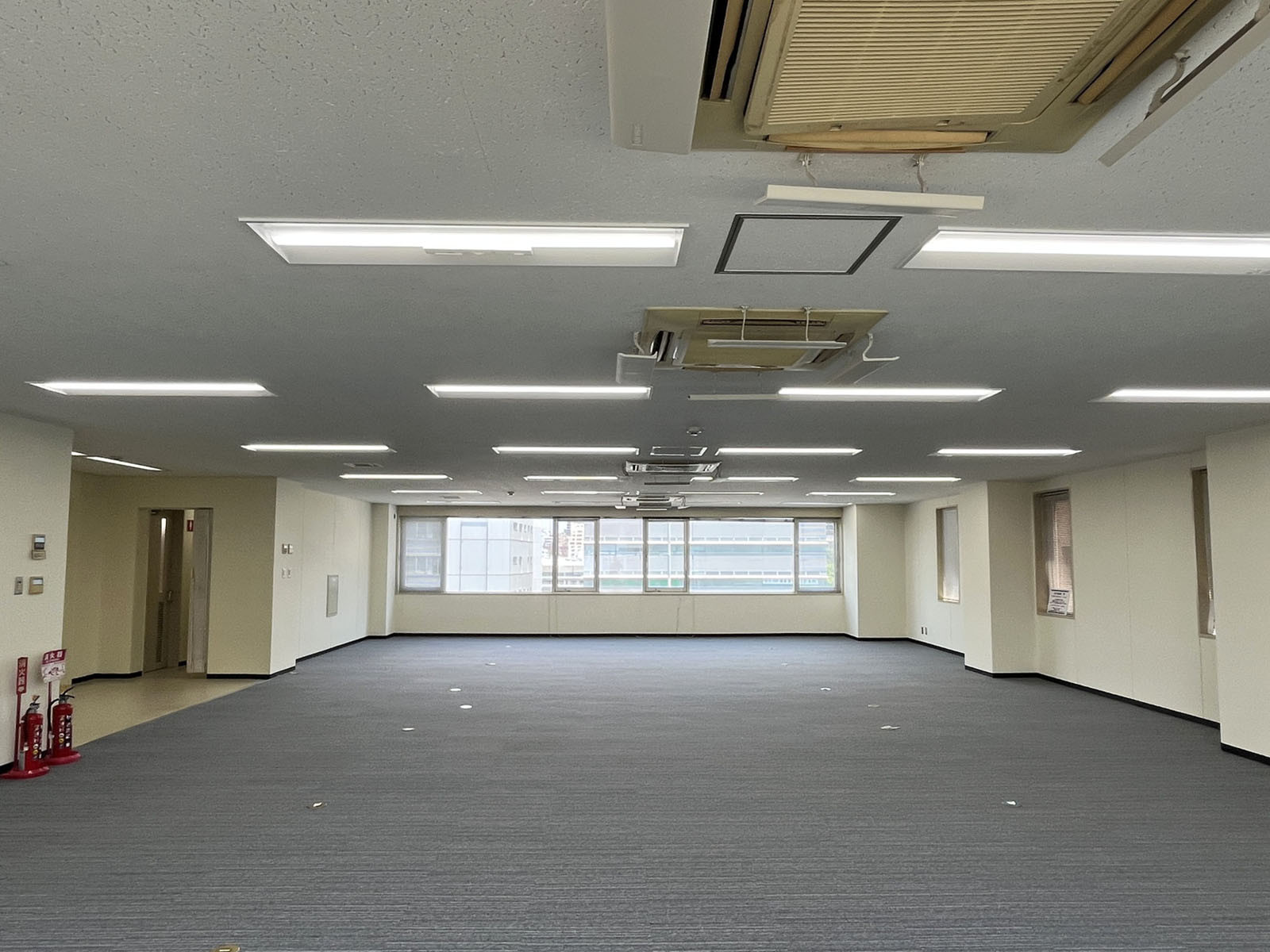 オフィス室内参考画像(7階・約53坪)