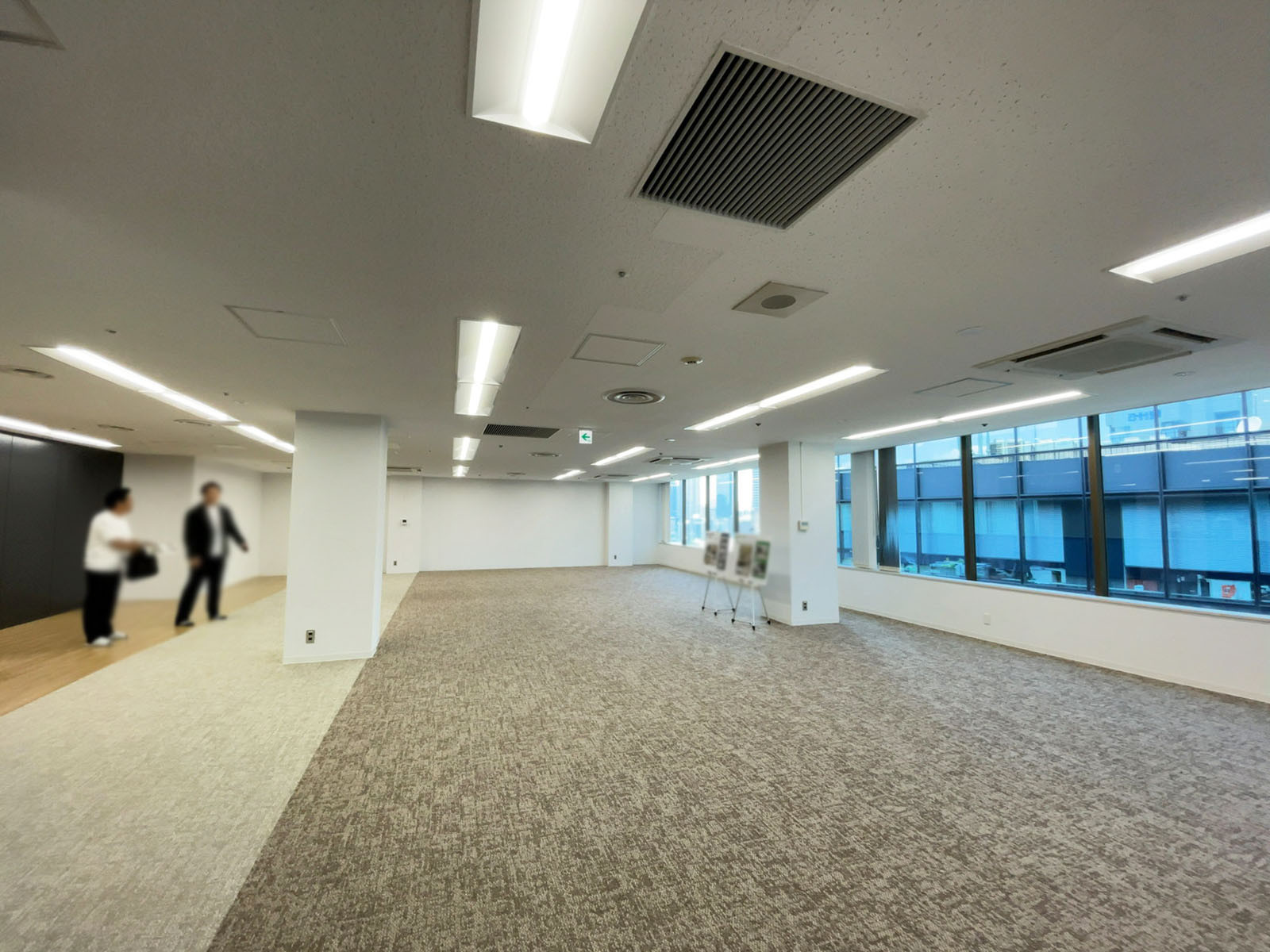 オフィス室内参考画像(12階・約66坪)