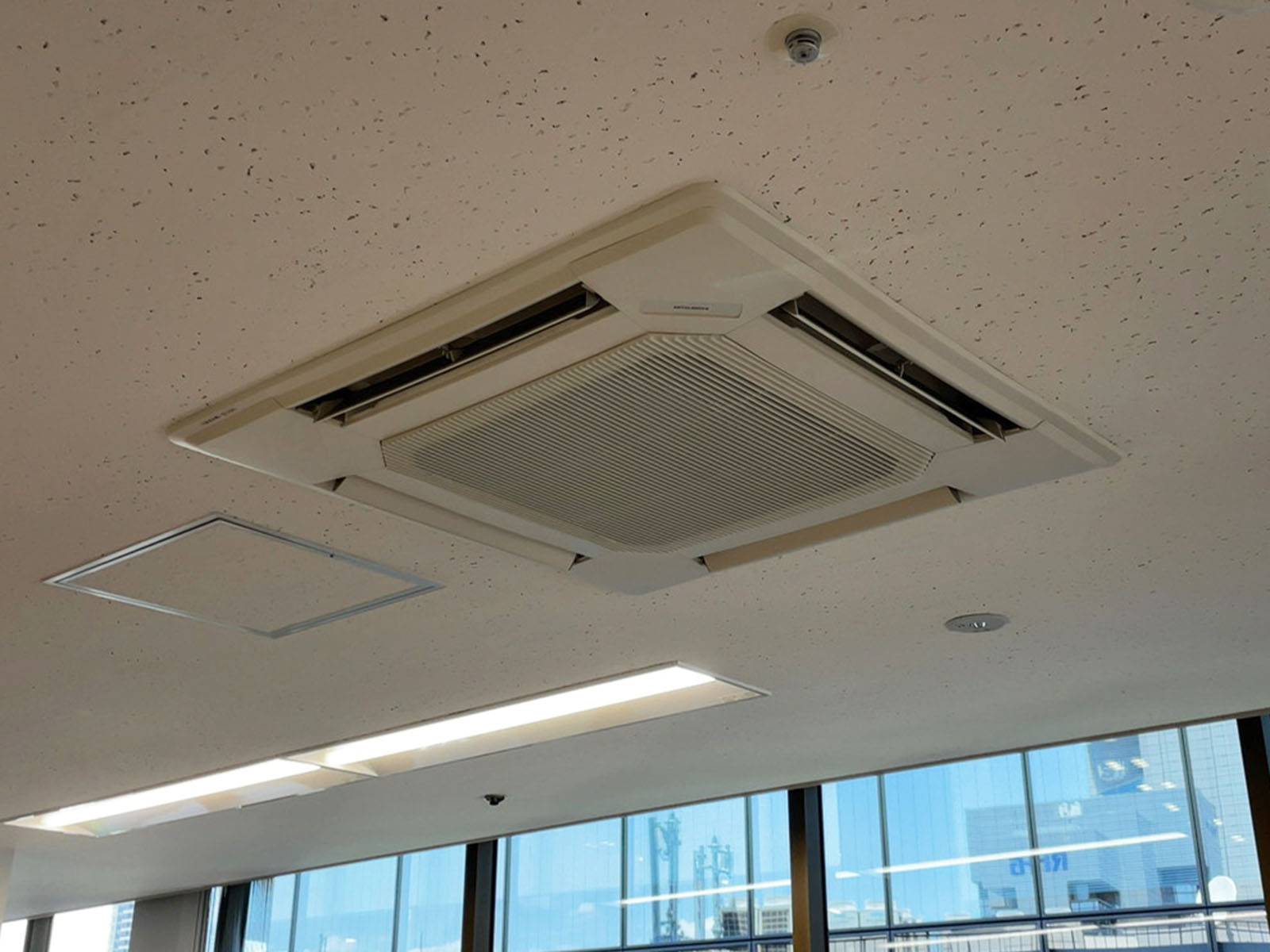 空調