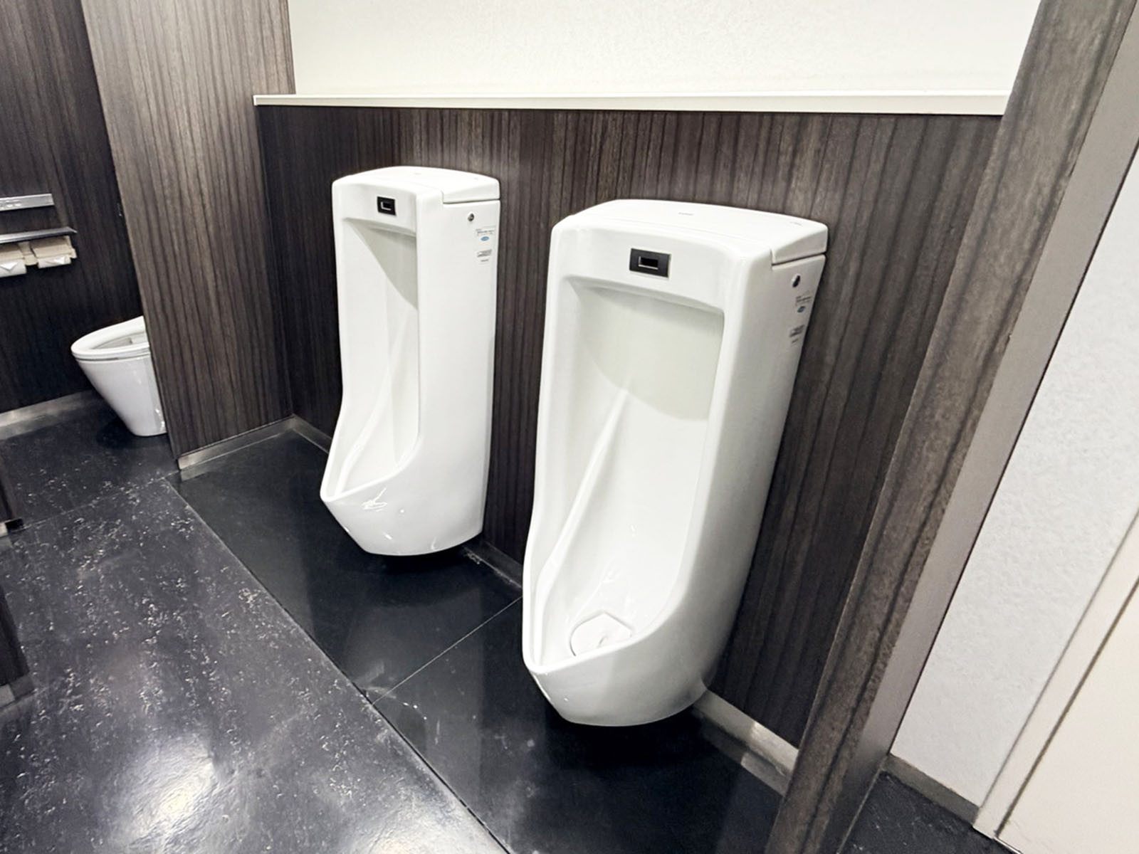 男性用トイレ