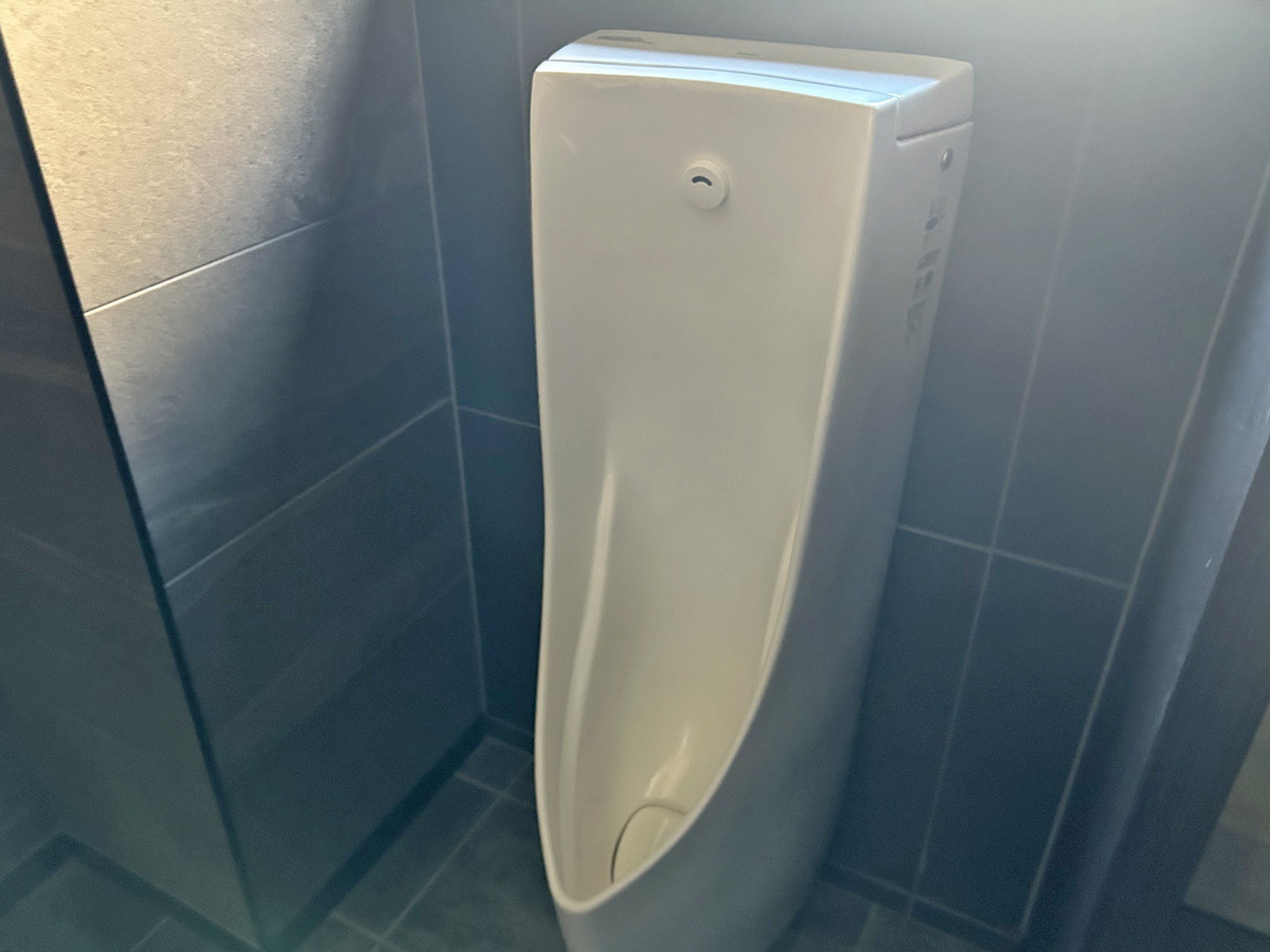 男性用トイレ