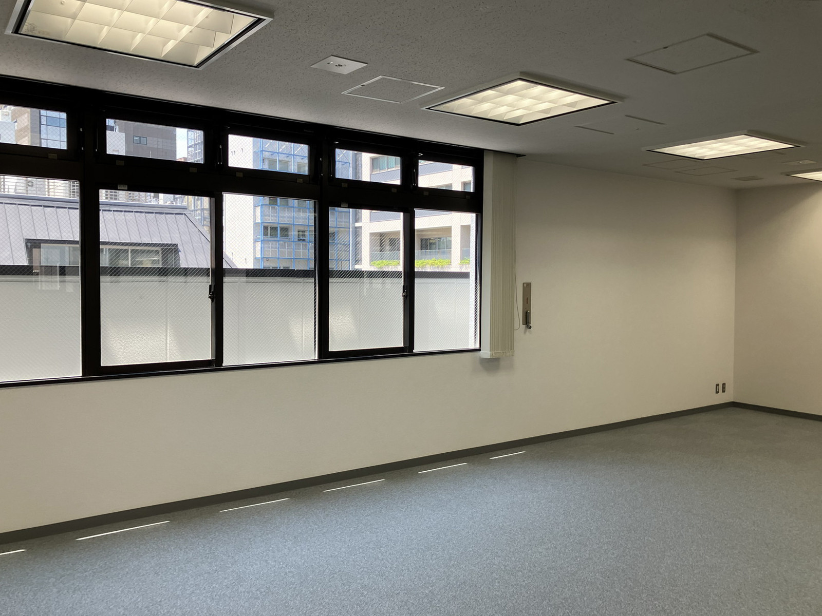 窓際の様子