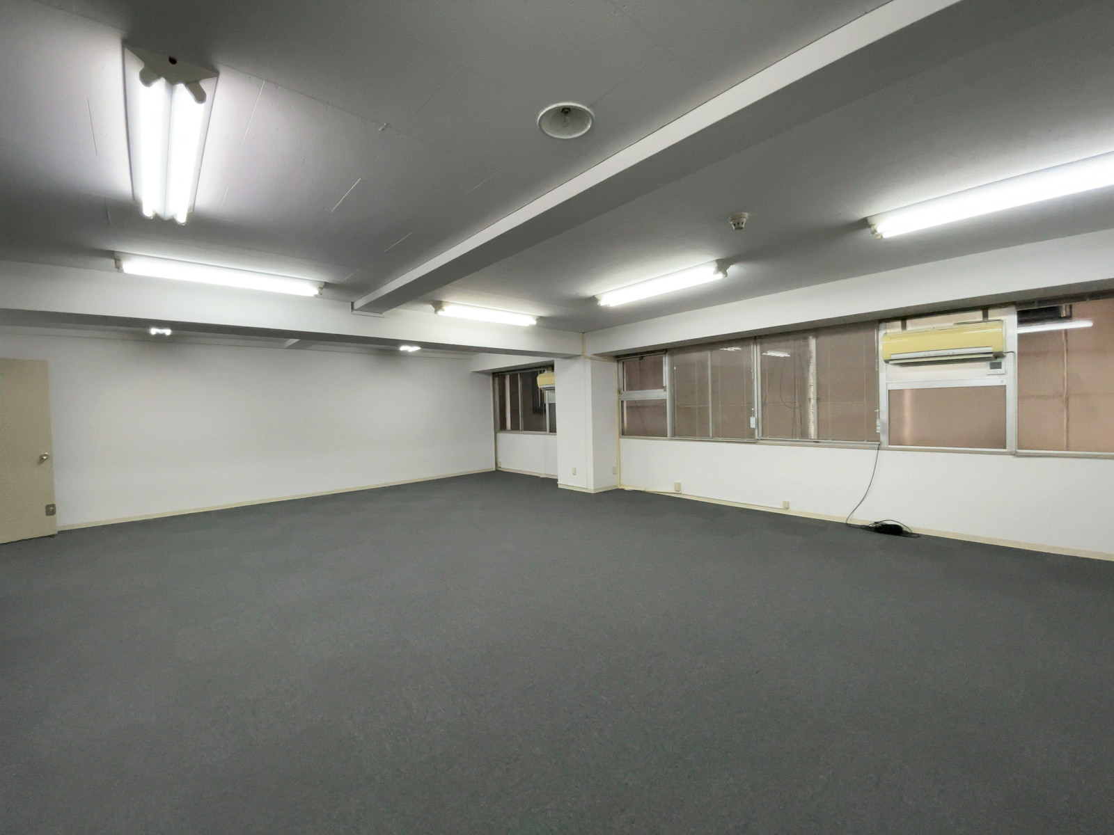 オフィス室内参考画像(2階・約26坪)