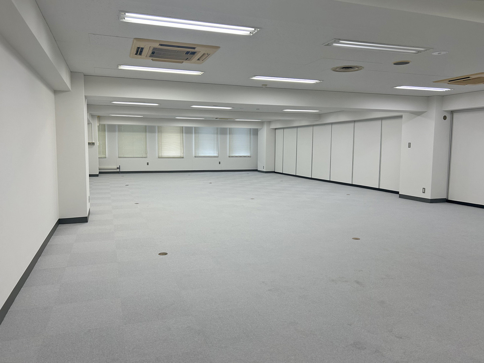 別角度の様子