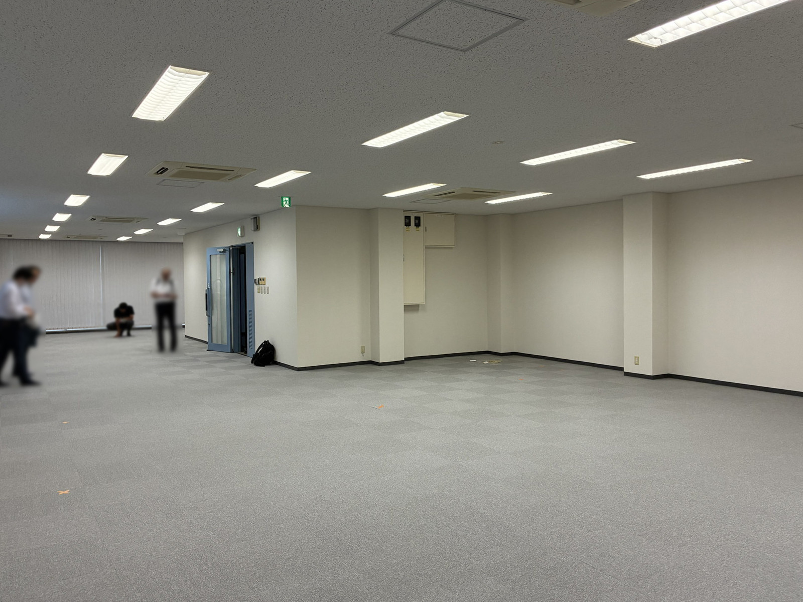 オフィス室内参考画像