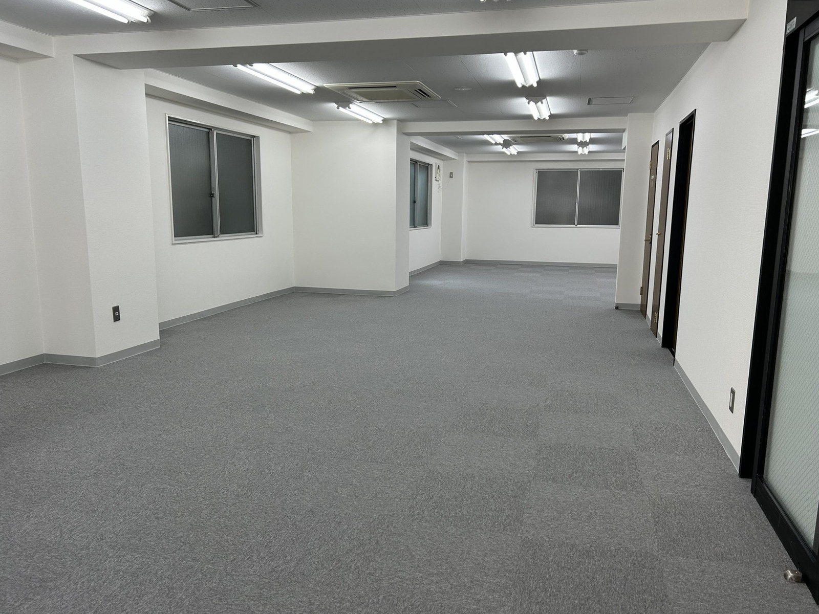 オフィス室内参考画像(4階・約29坪)