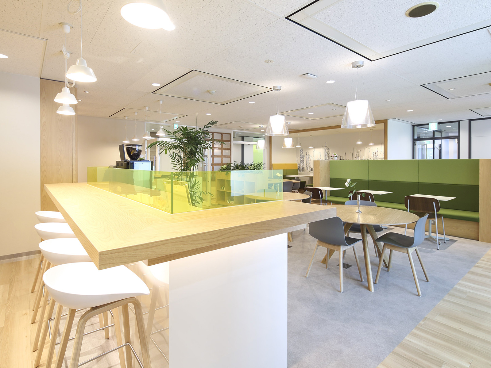 ラウンジ