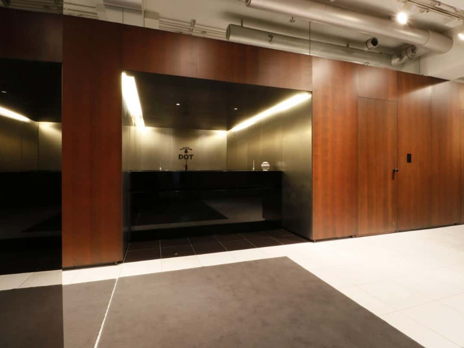 室内1