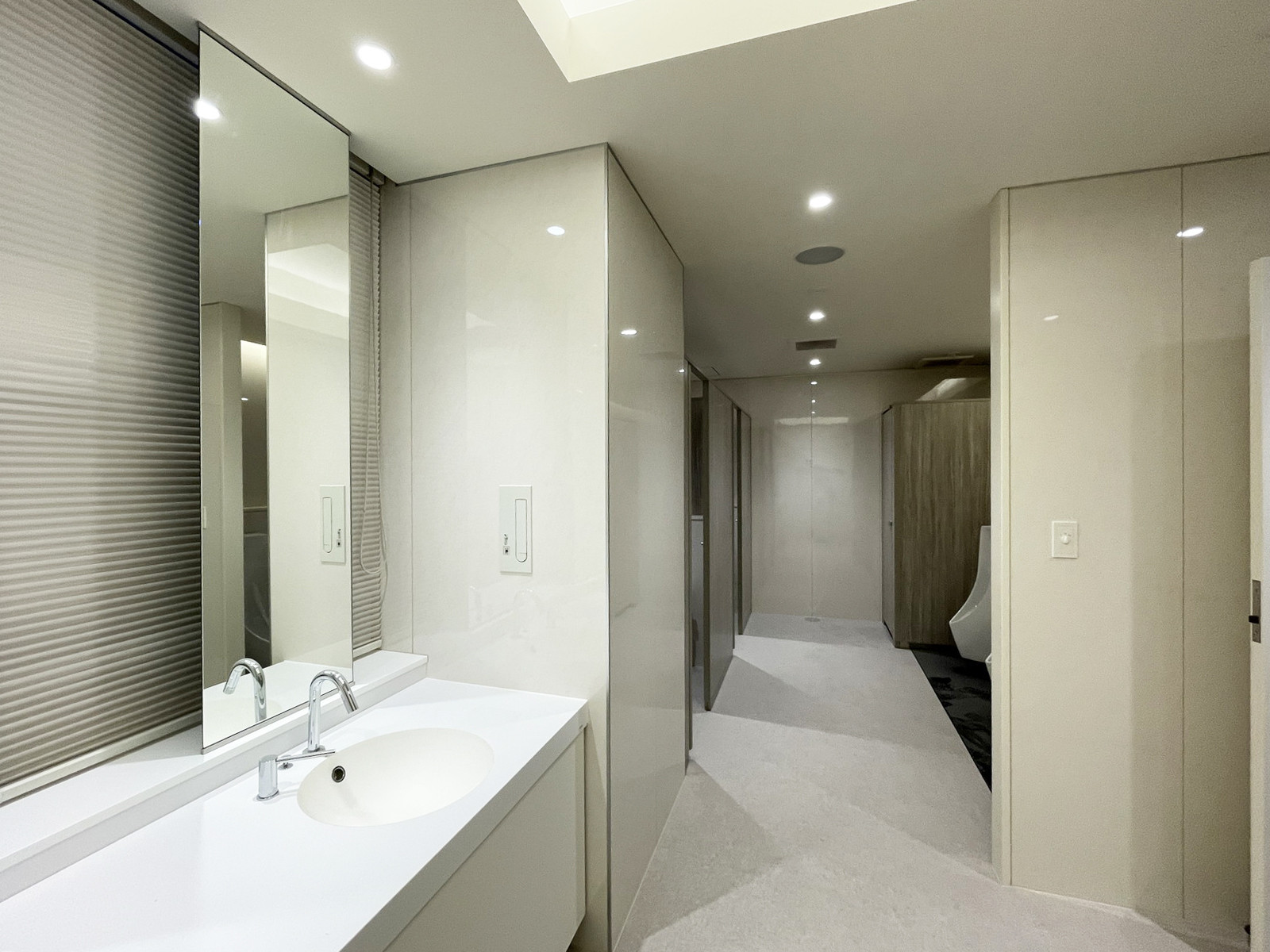 男性用トイレ全体の様子