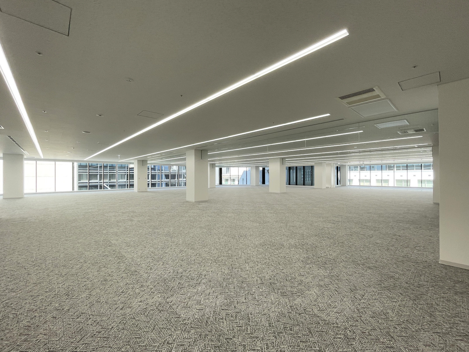 オフィス室内参考画像(5階・約237坪)