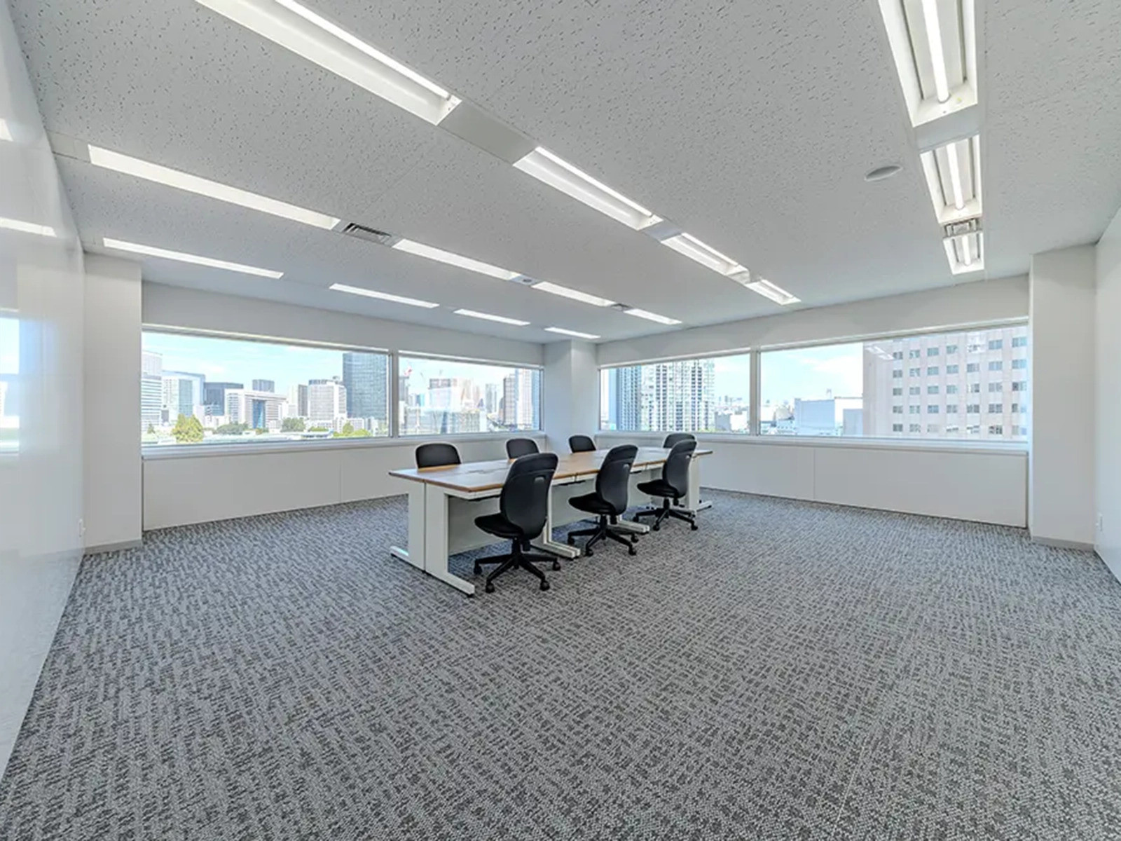 室内1