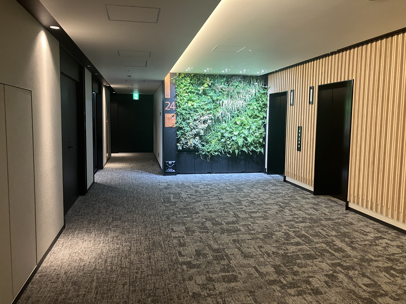 エレベーターホール