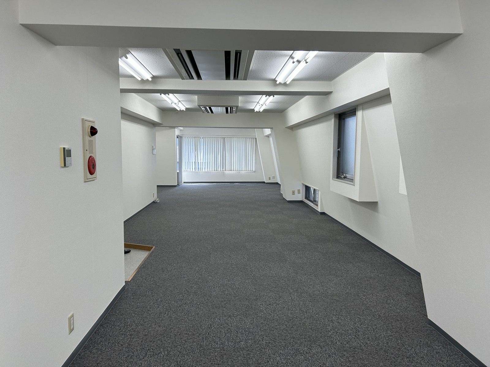 オフィス室内参考画像(501号室・約34坪)
