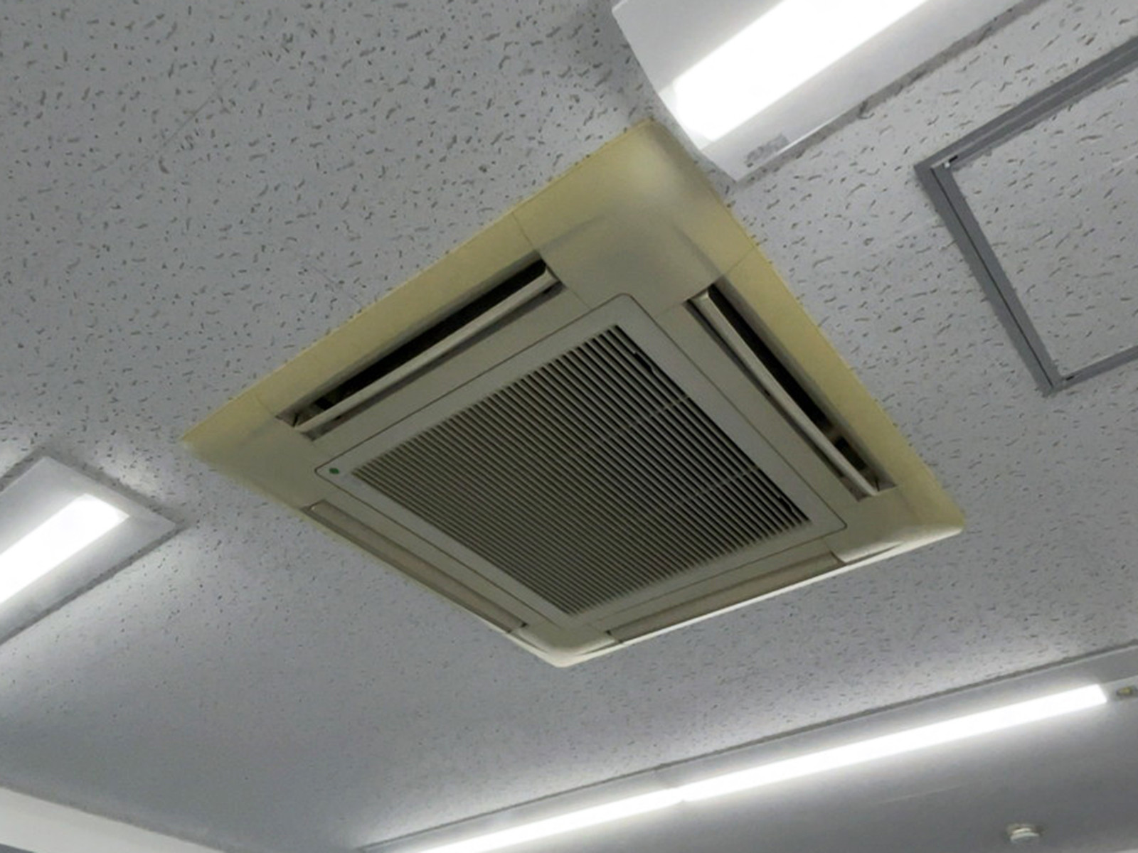 空調