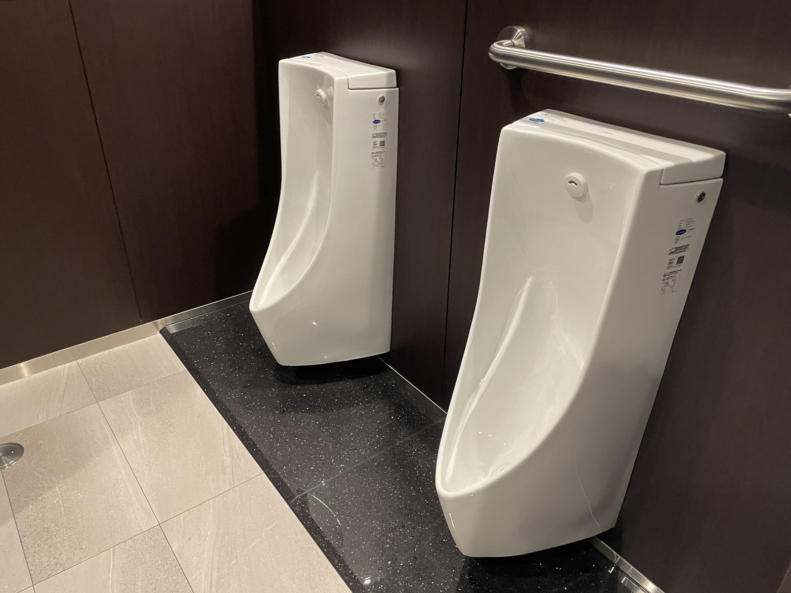 男性用トイレ