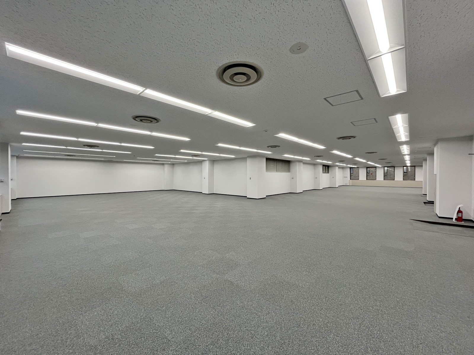 オフィス室内参考画像(3階・約142坪)