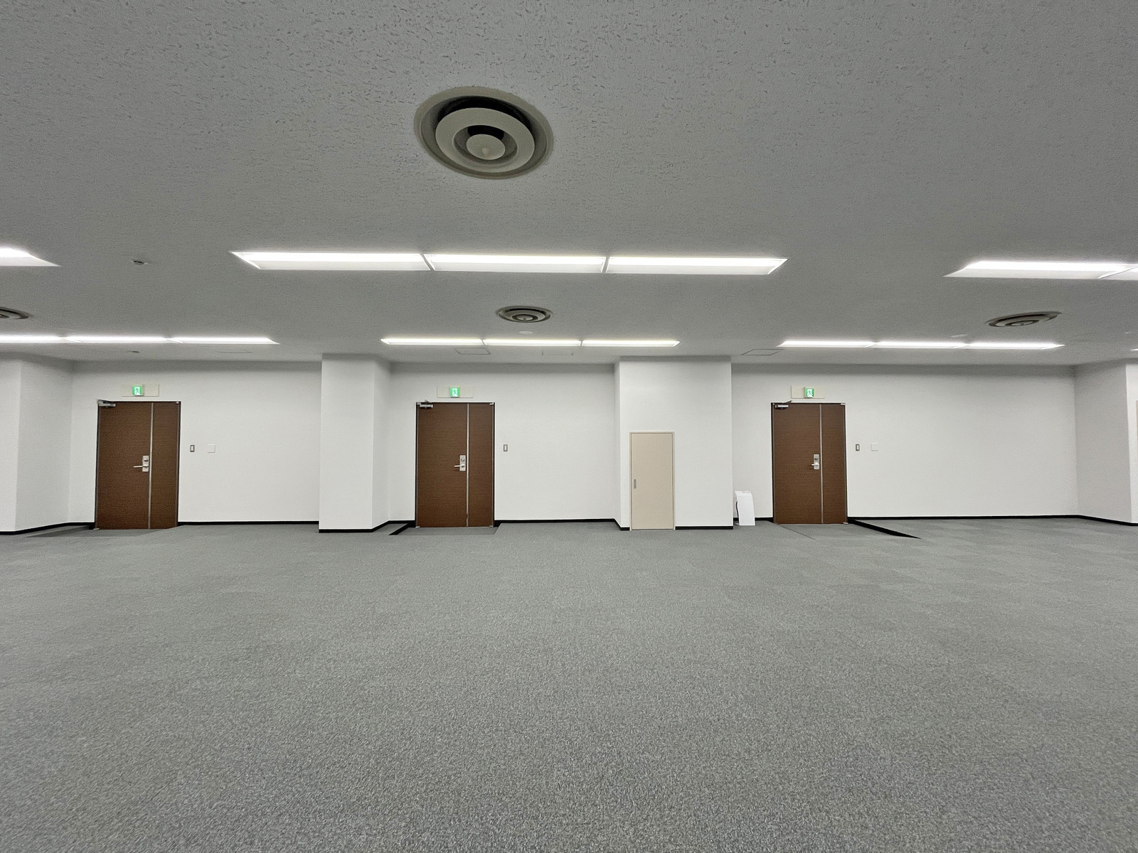 明るい室内