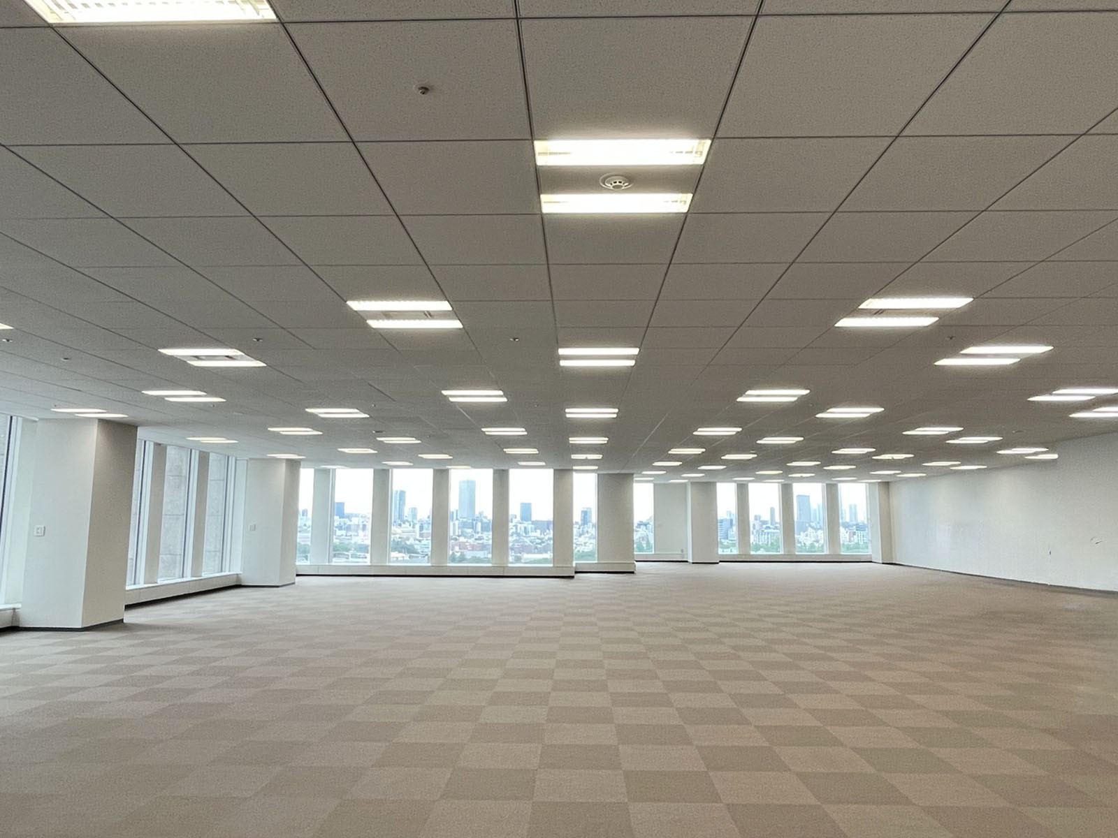 オフィス室内参考画像(11階・約143坪)