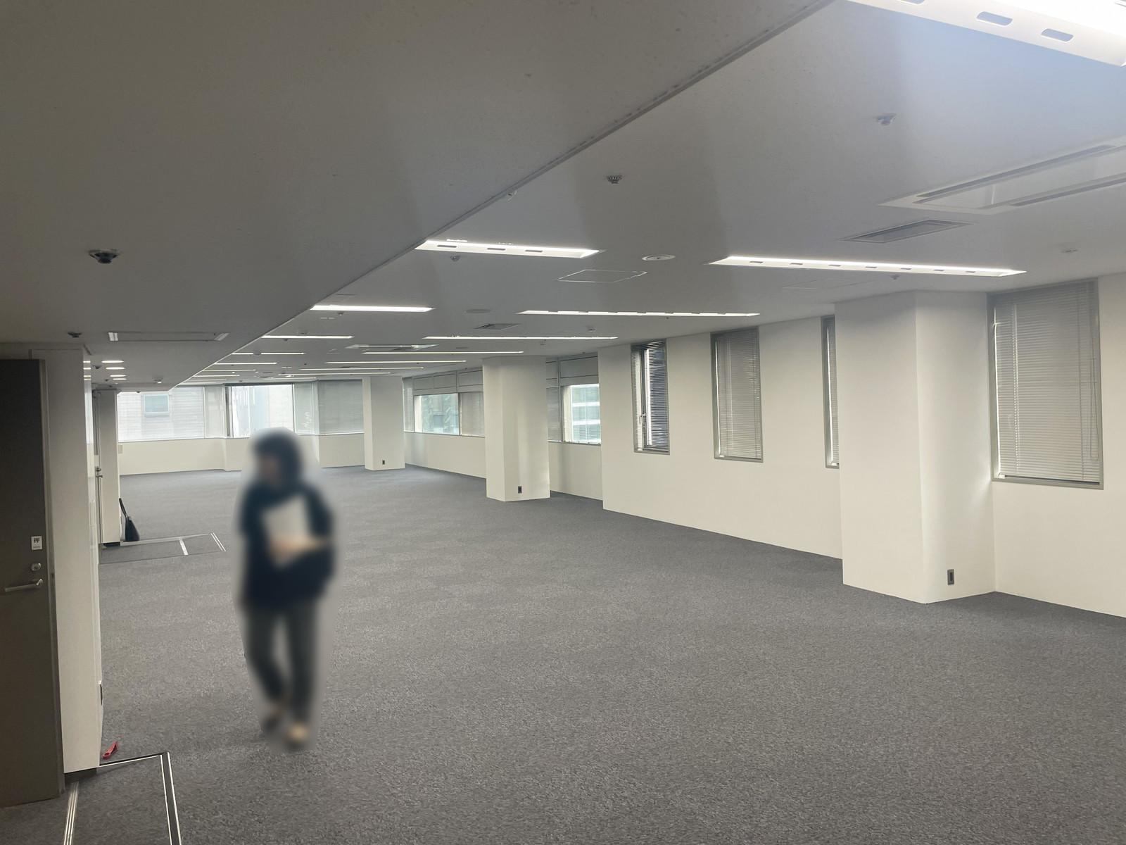 別角度の様子