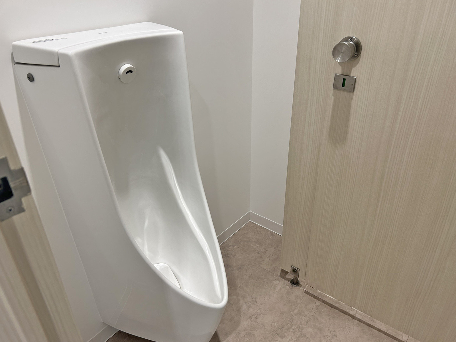 男性用トイレ