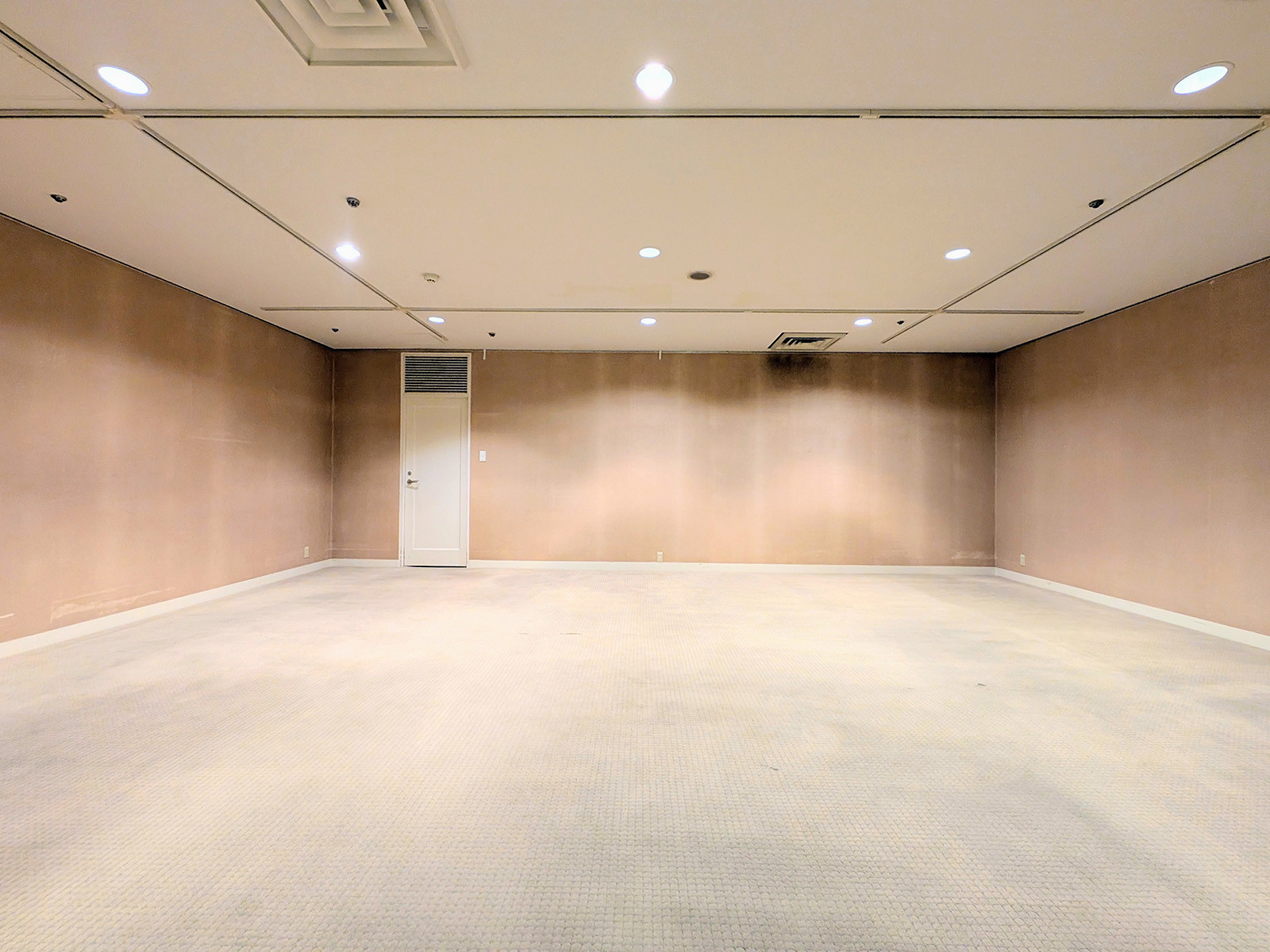 室内9