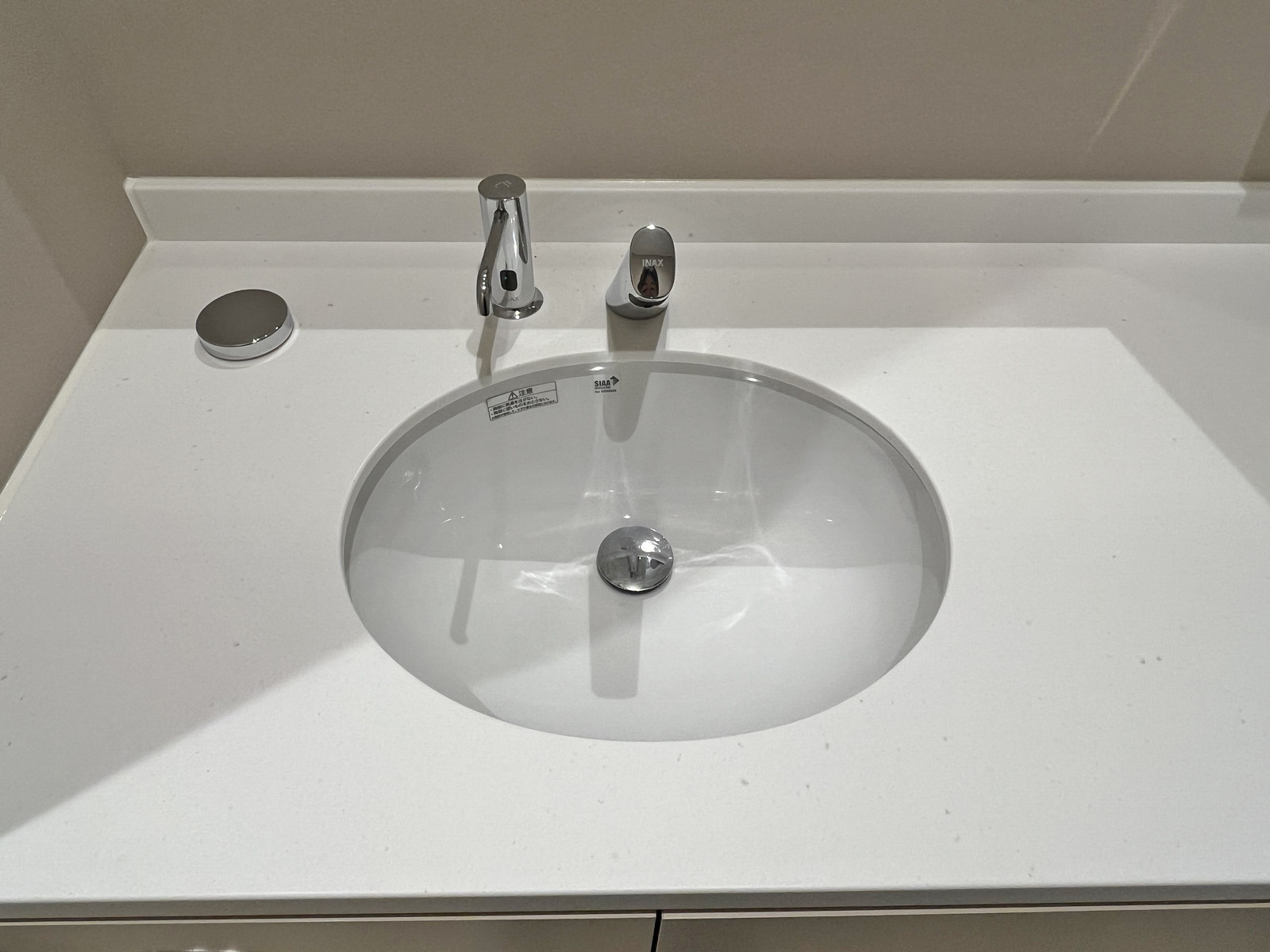 女性用トイレ洗面台