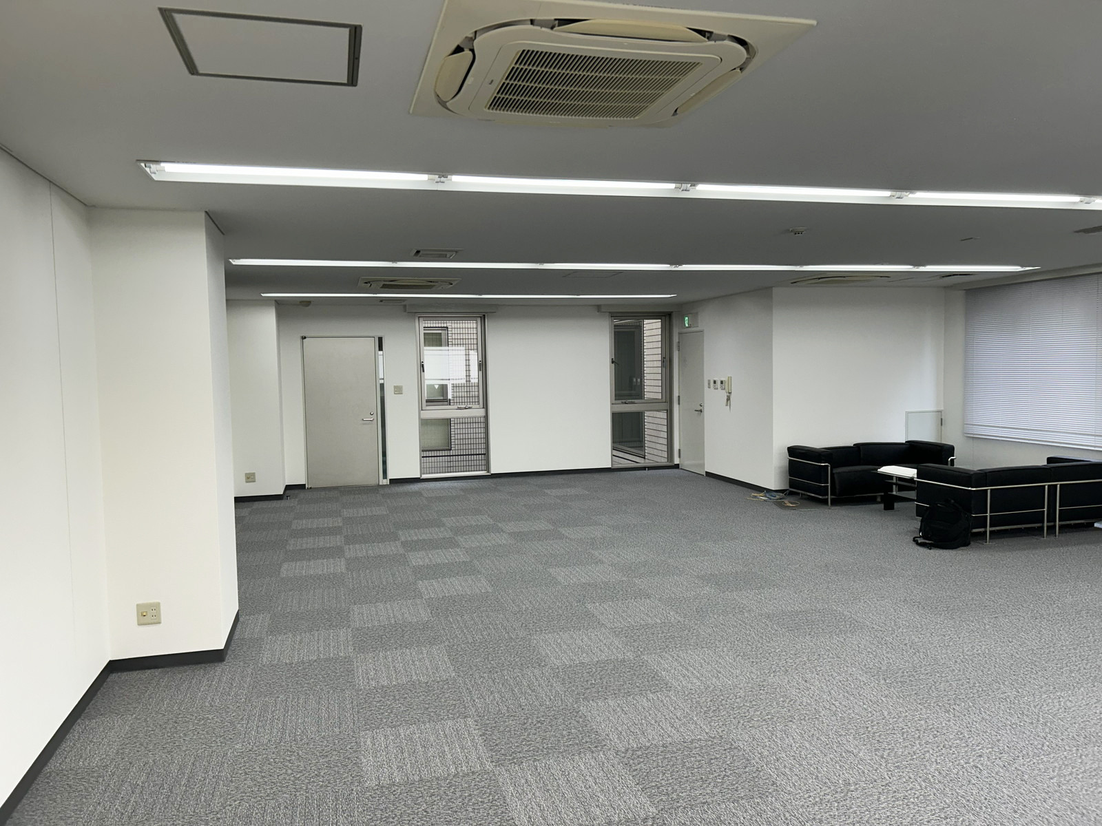 別角度の様子