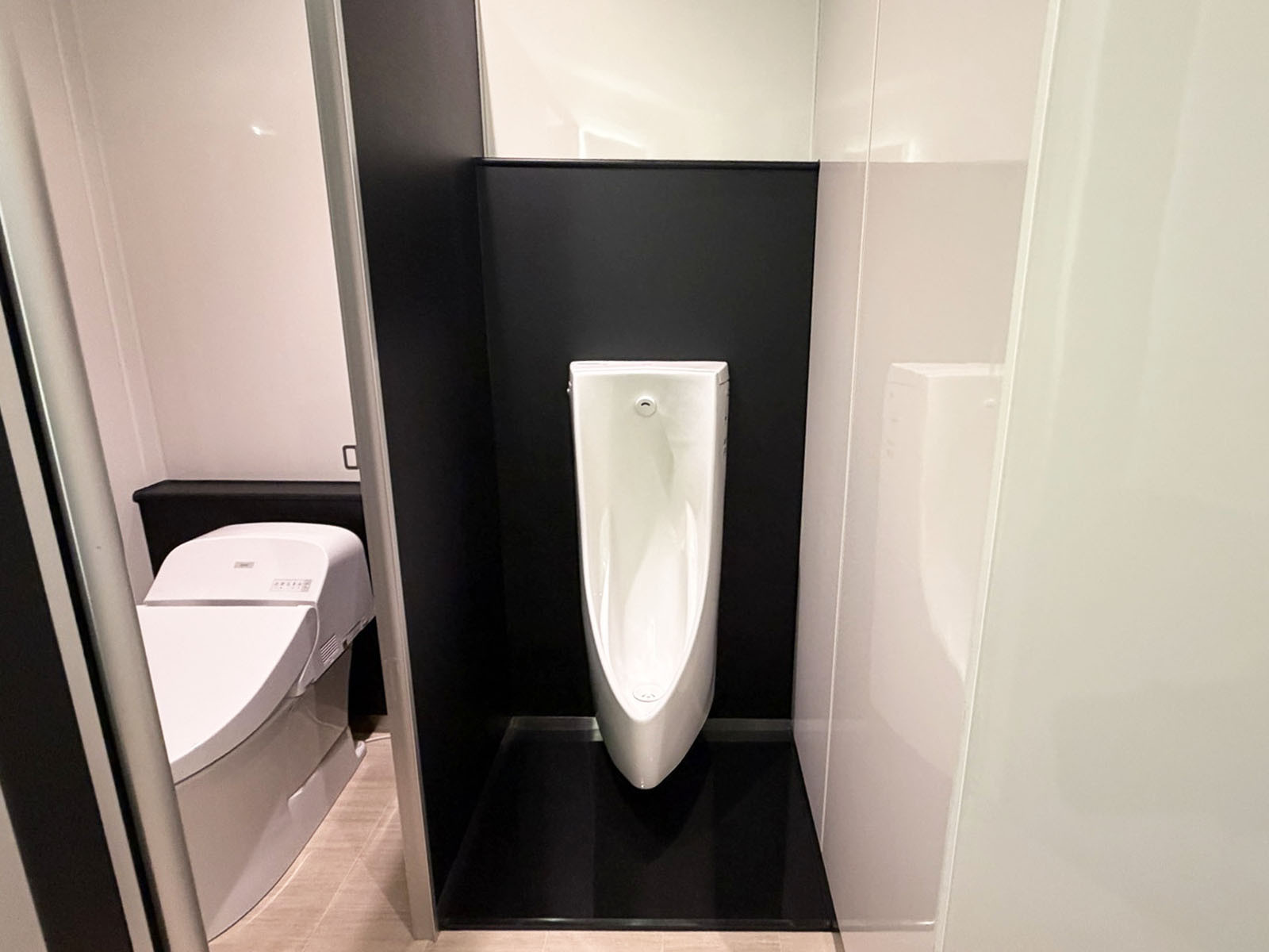 男性用トイレ