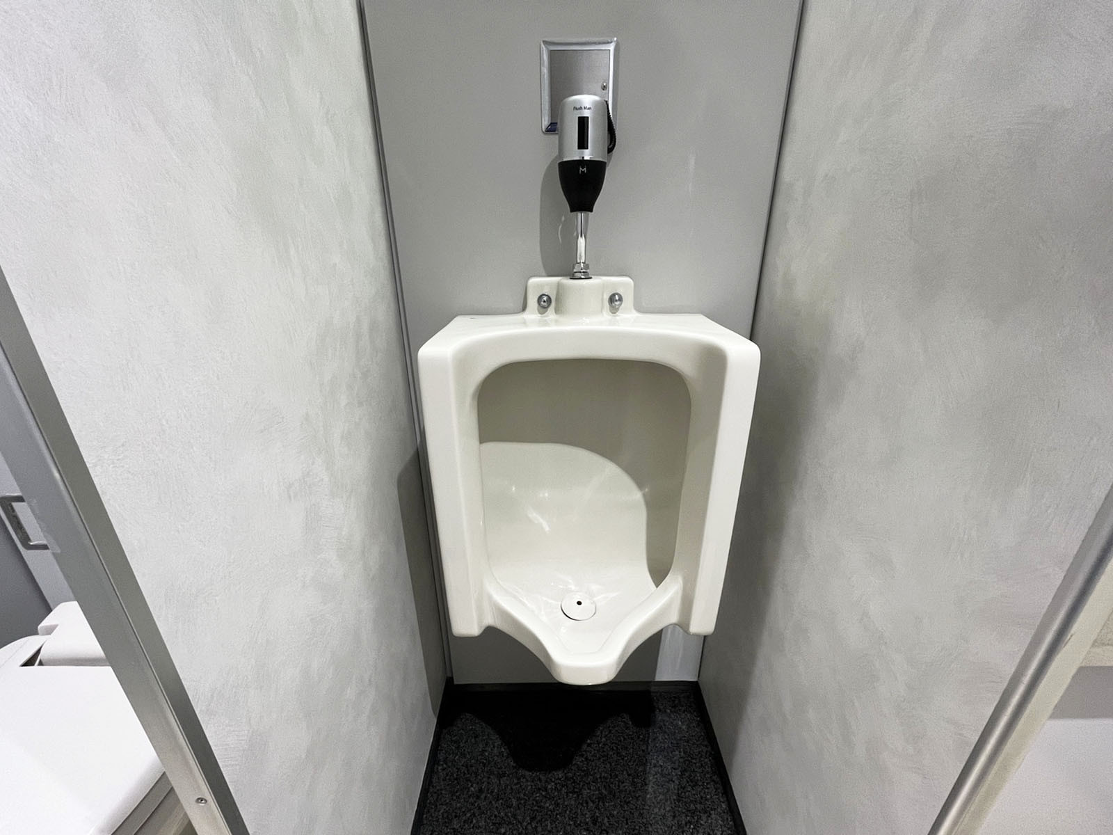 男性用トイレ