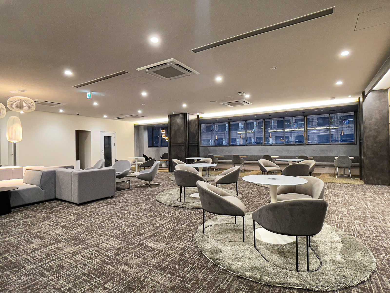 室内4