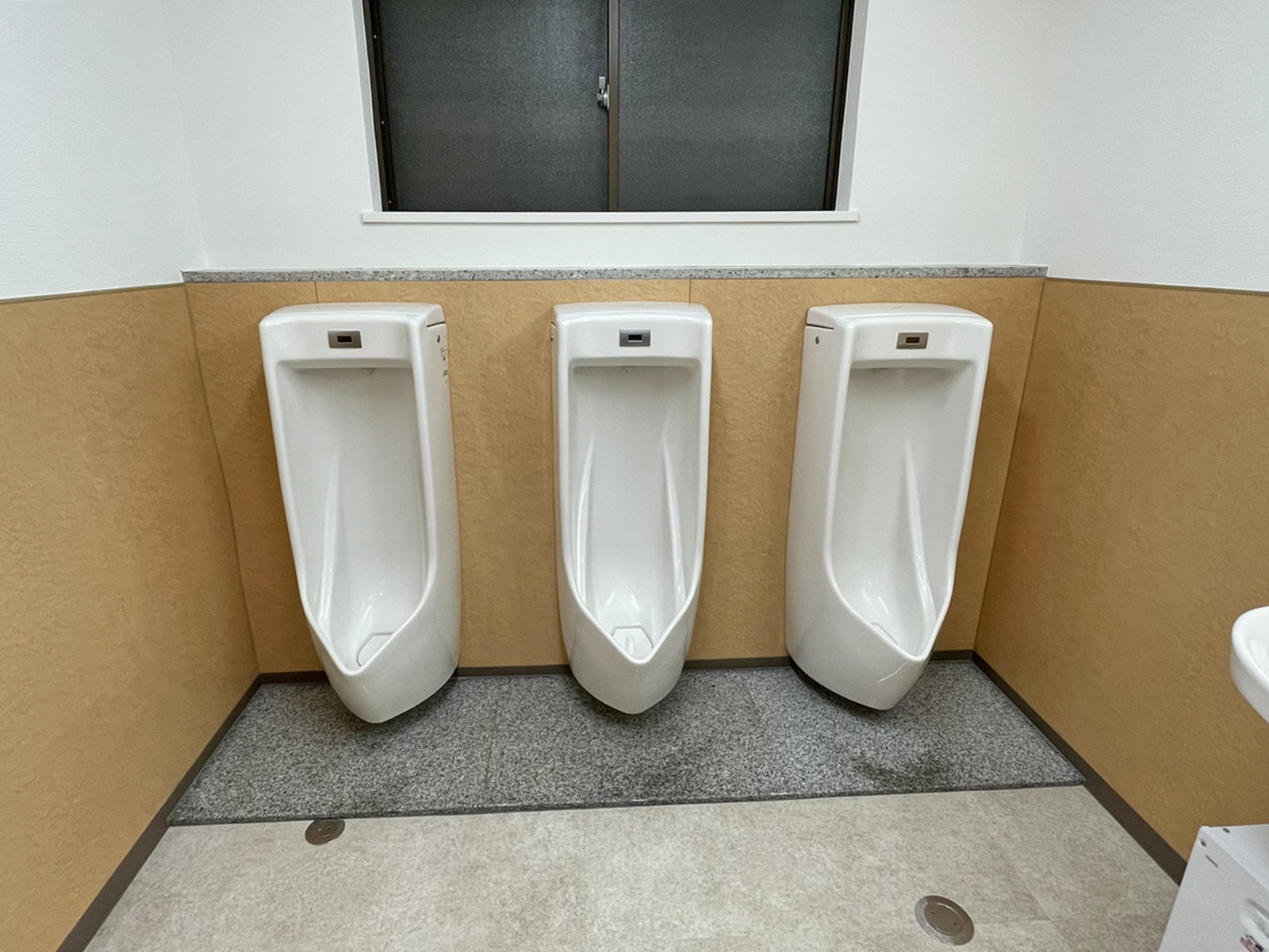 男性用トイレ