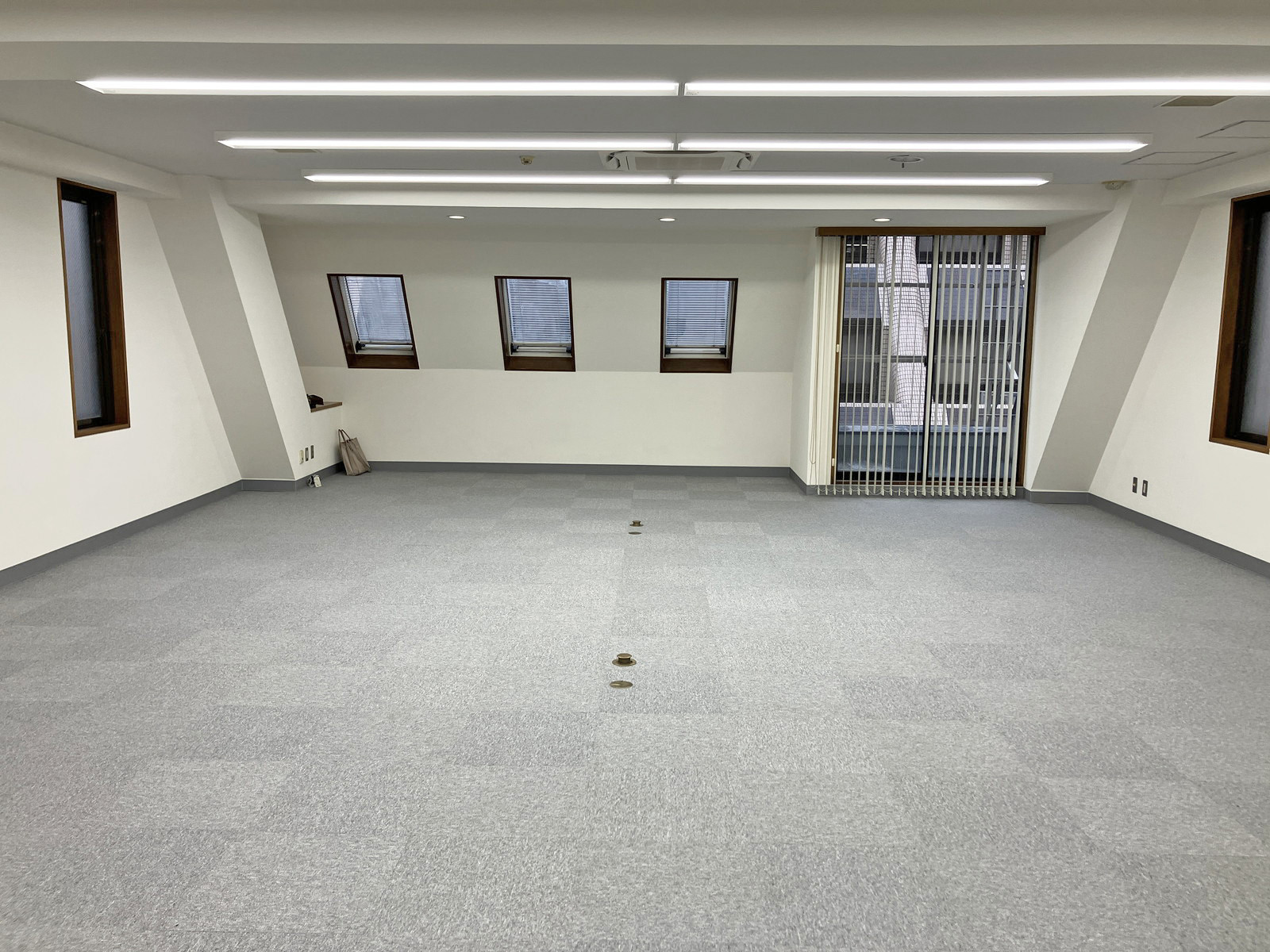 オフィス室内参考画像(5階・約30坪)