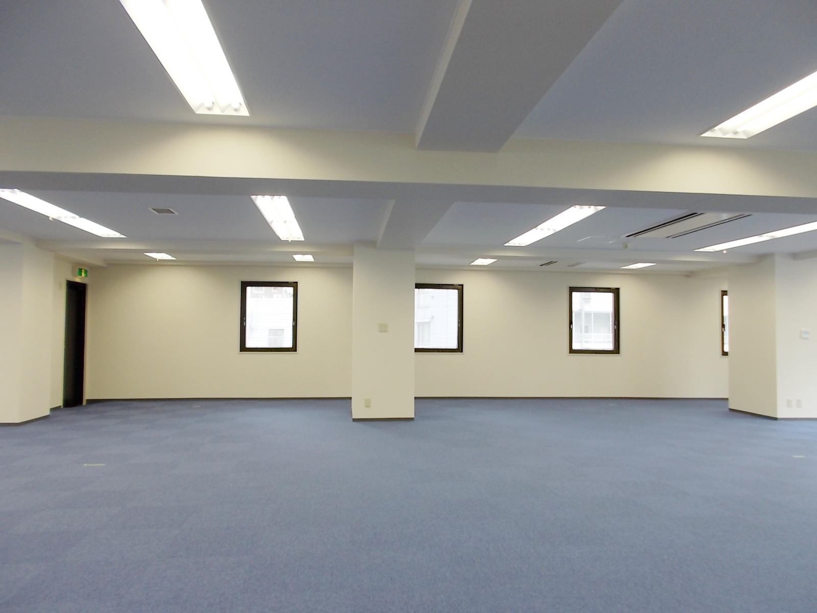 オフィス室内参考画像(5階・約96坪)