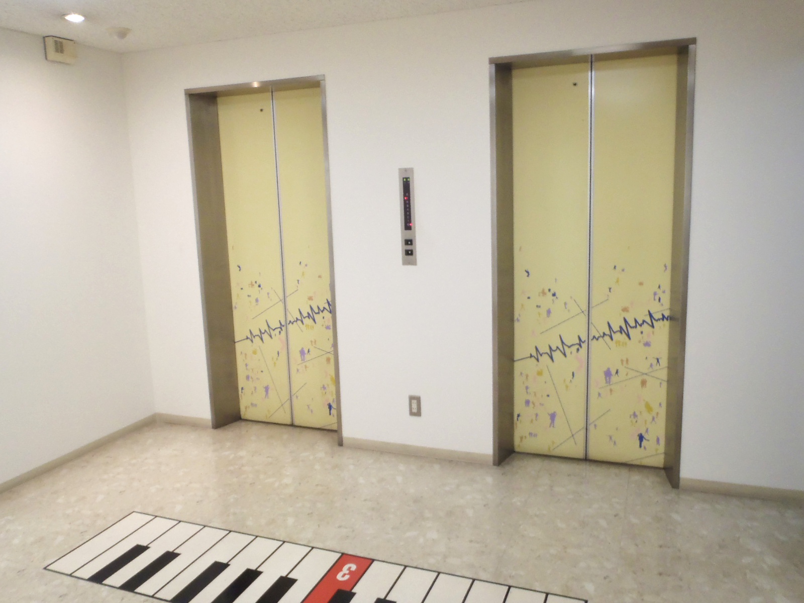 エレベーター2基