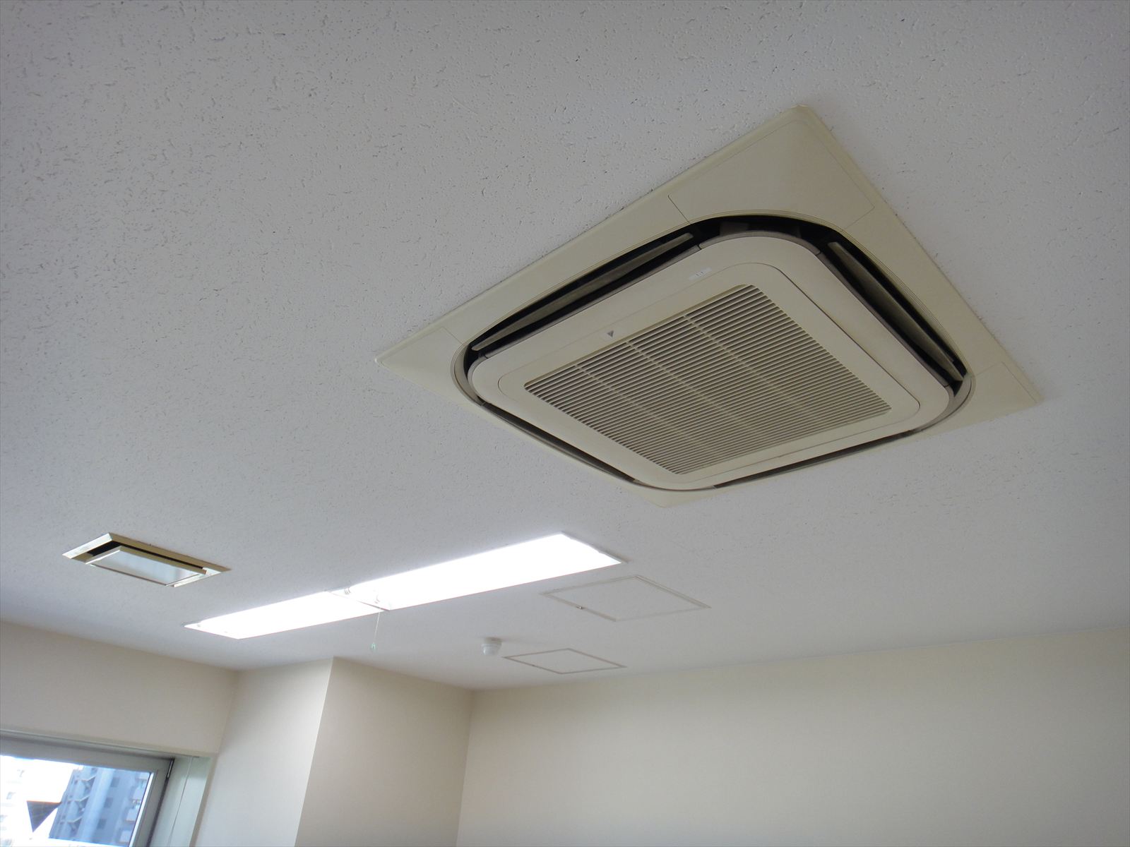 空調は個別方式