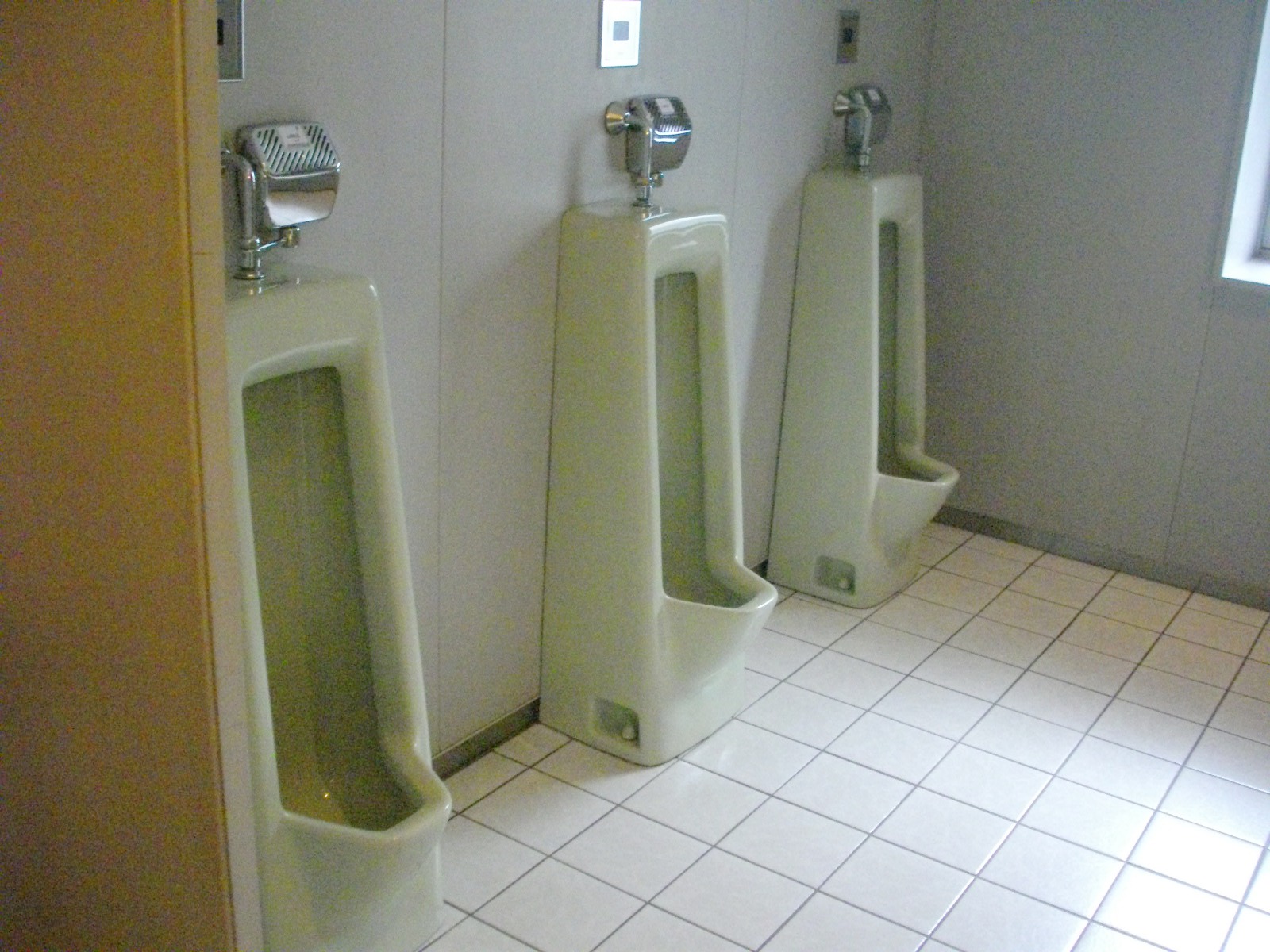 男性用トイレ