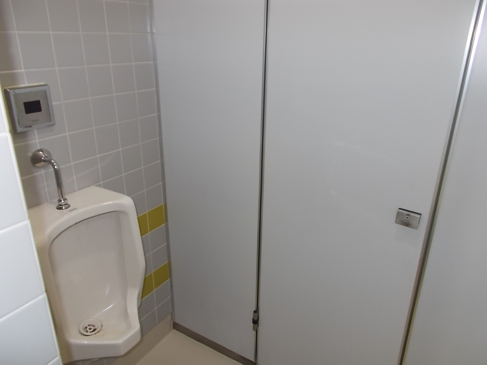 男性用トイレ