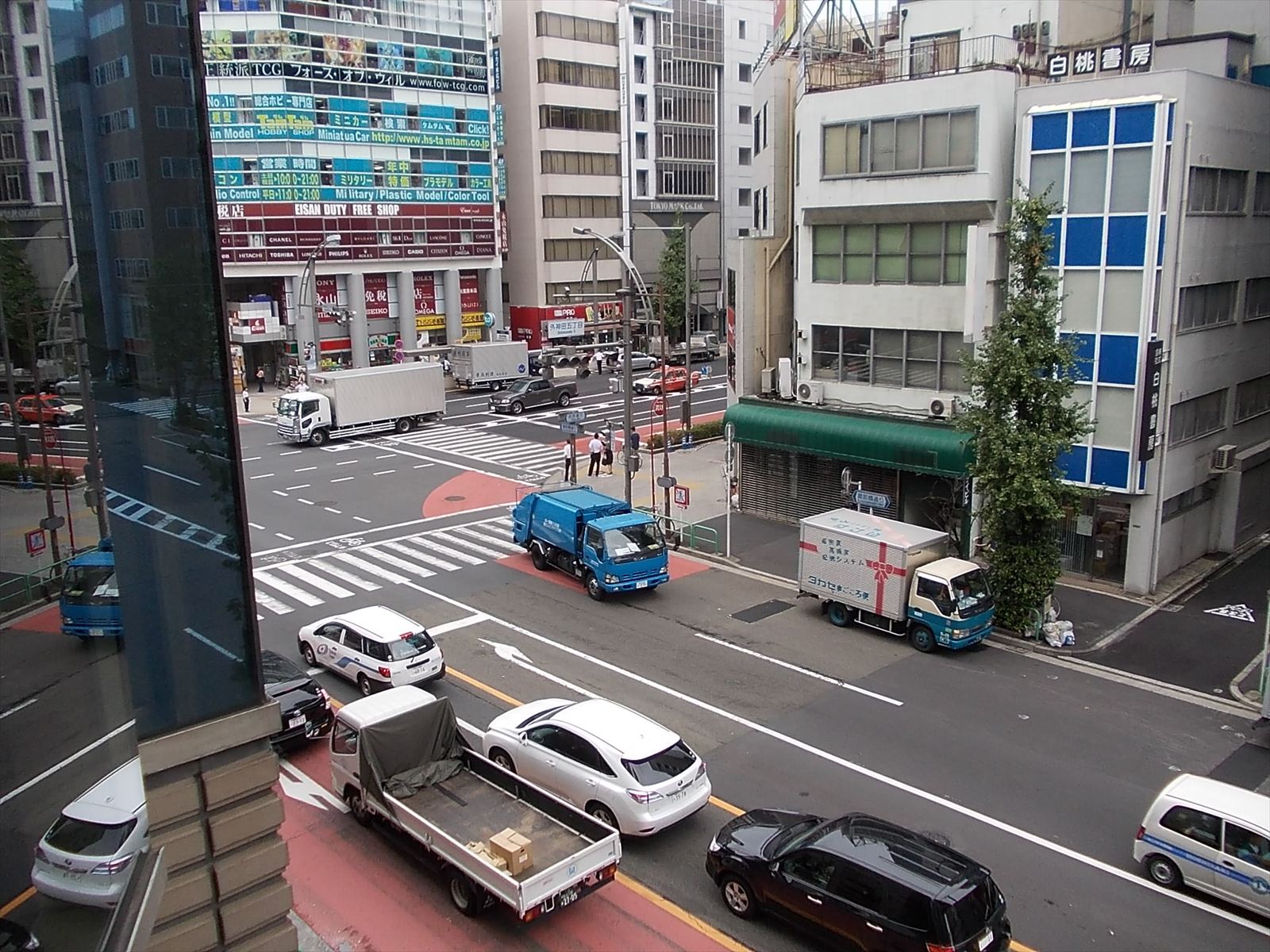 「蔵前橋通り」の景色