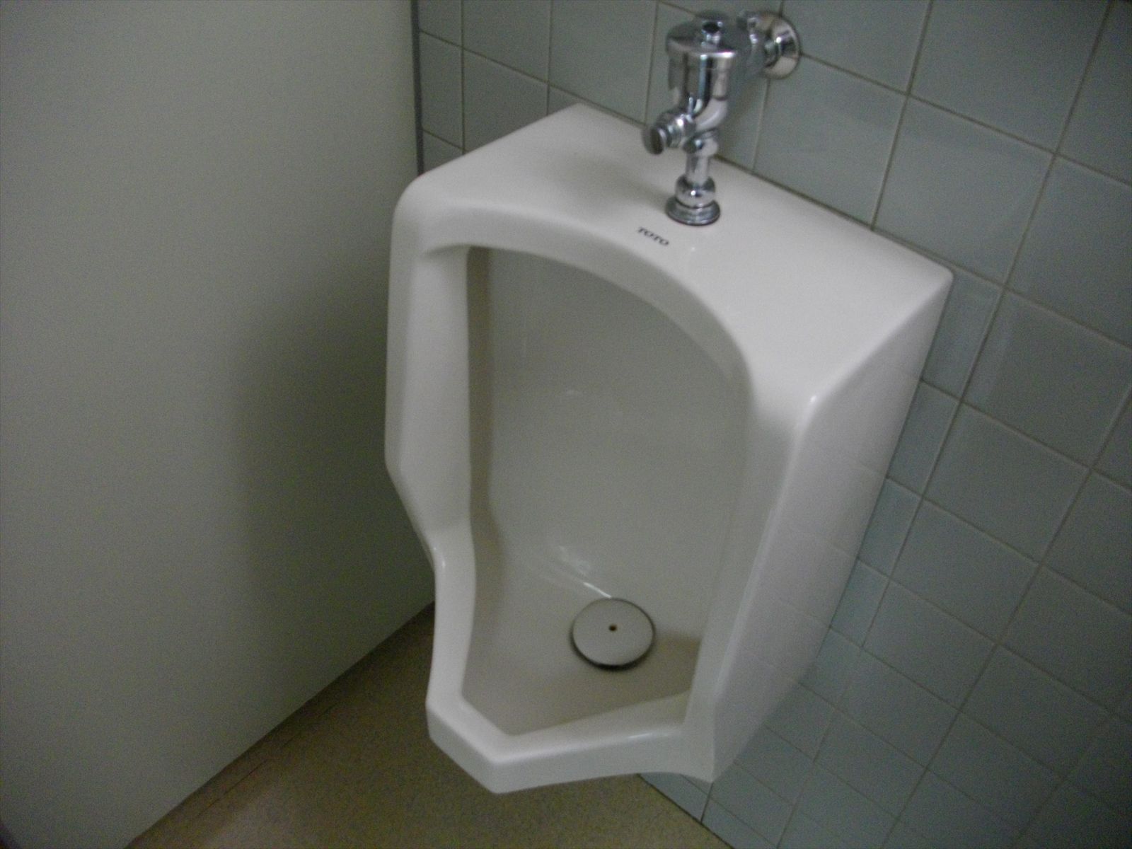男性用トイレ