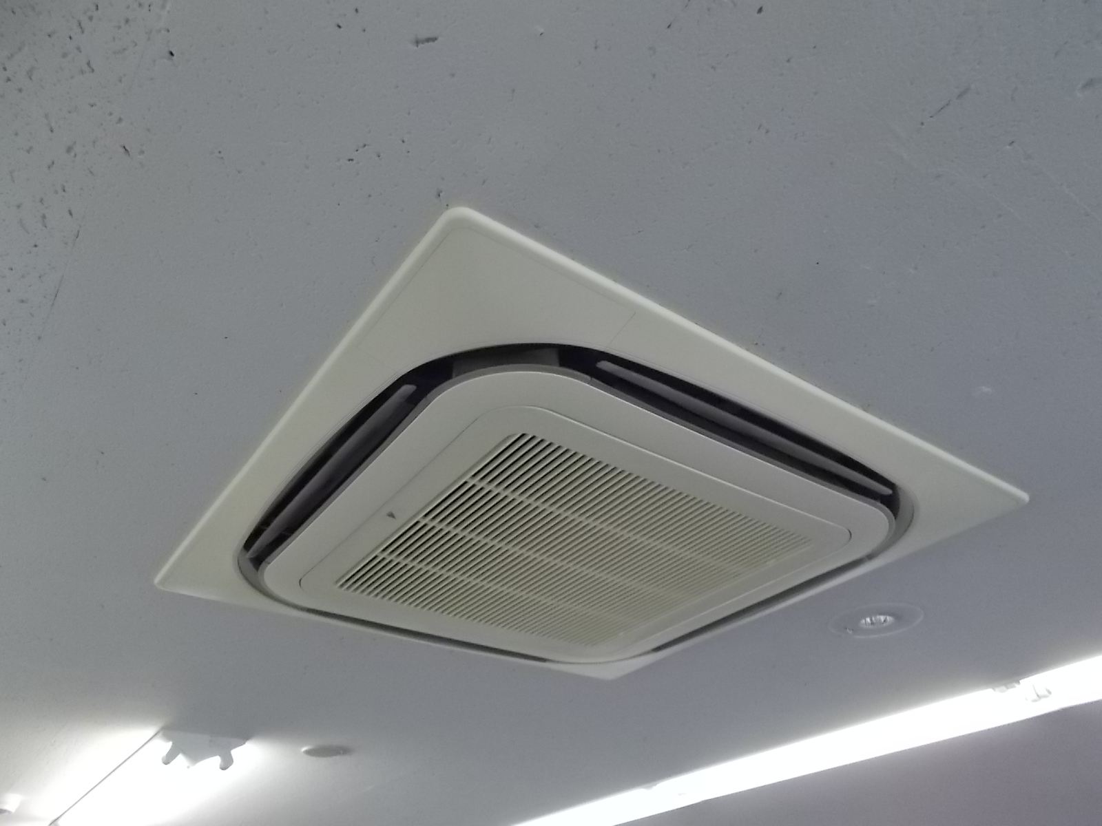カセット式空調