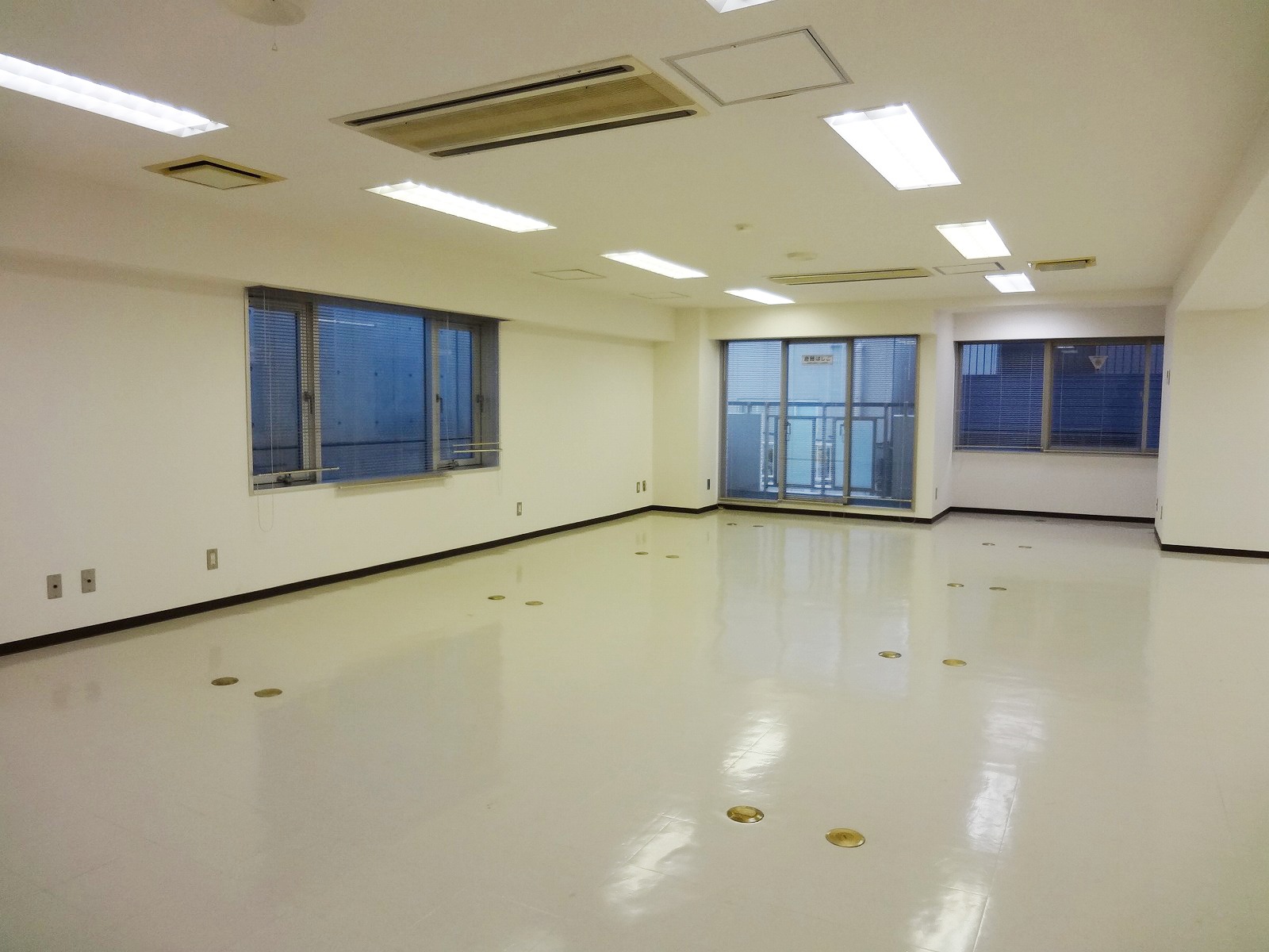 別角度の様子