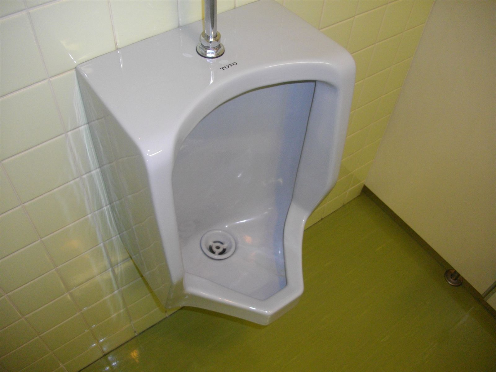 男性用トイレ