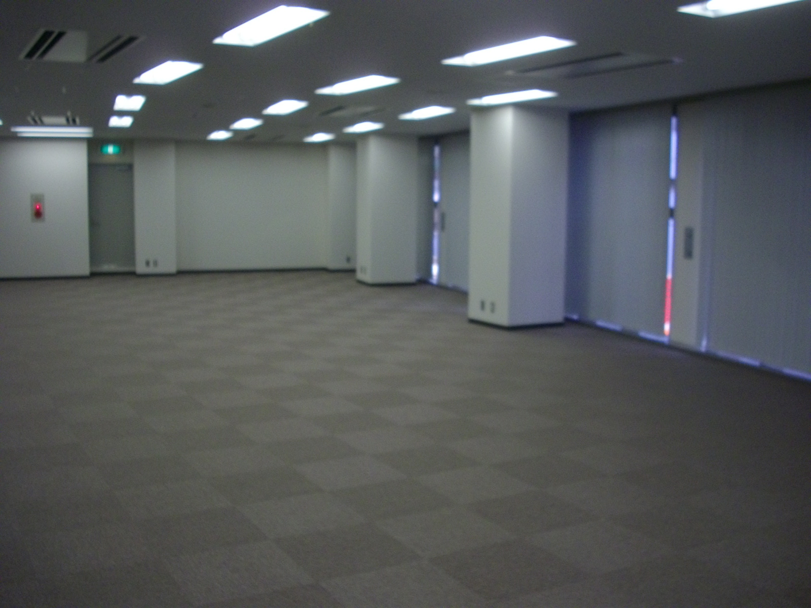 オフィス室内参考画像