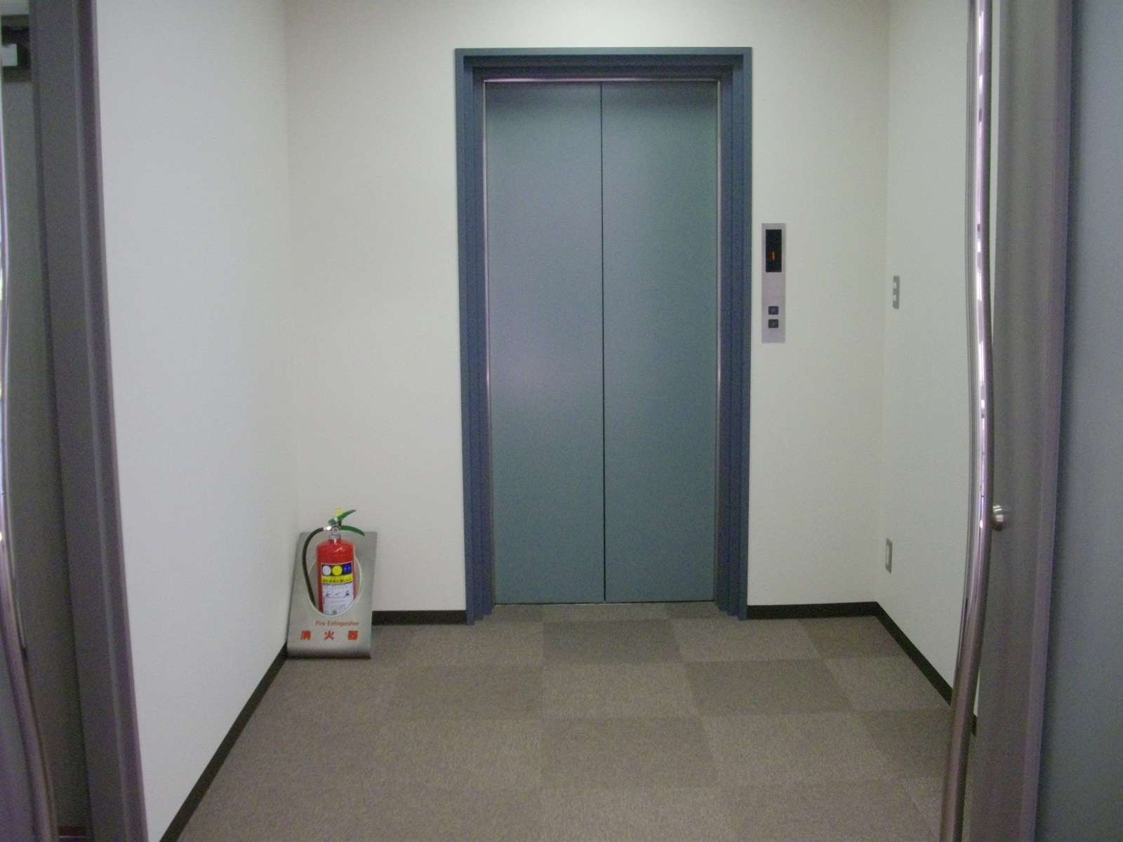 エレベーターホール
