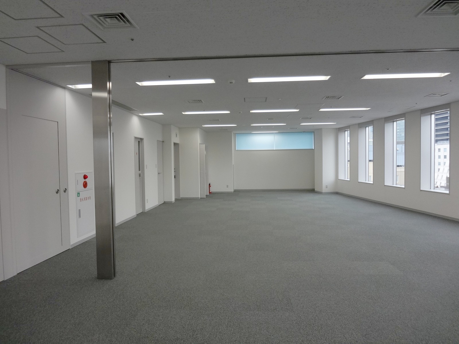 別角度の様子