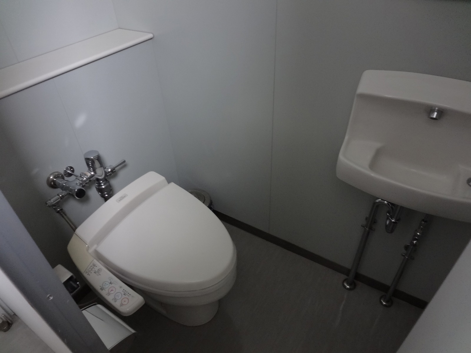 トイレ個室