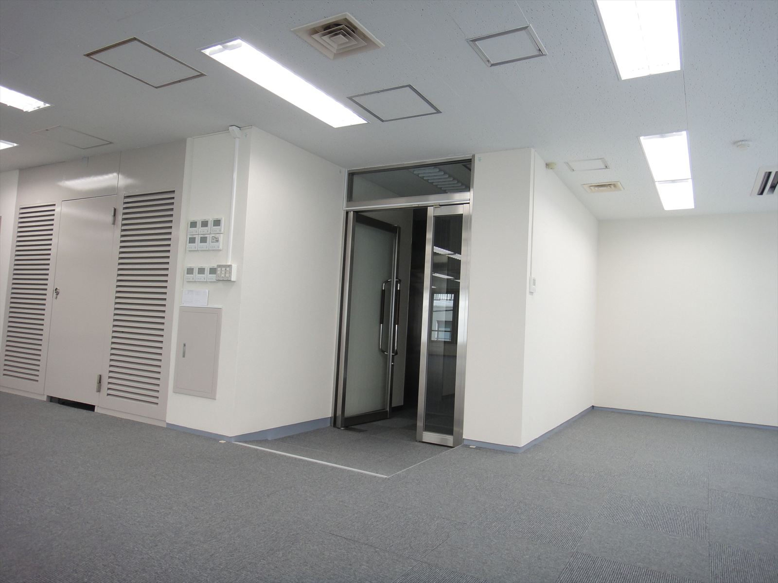 室内入口