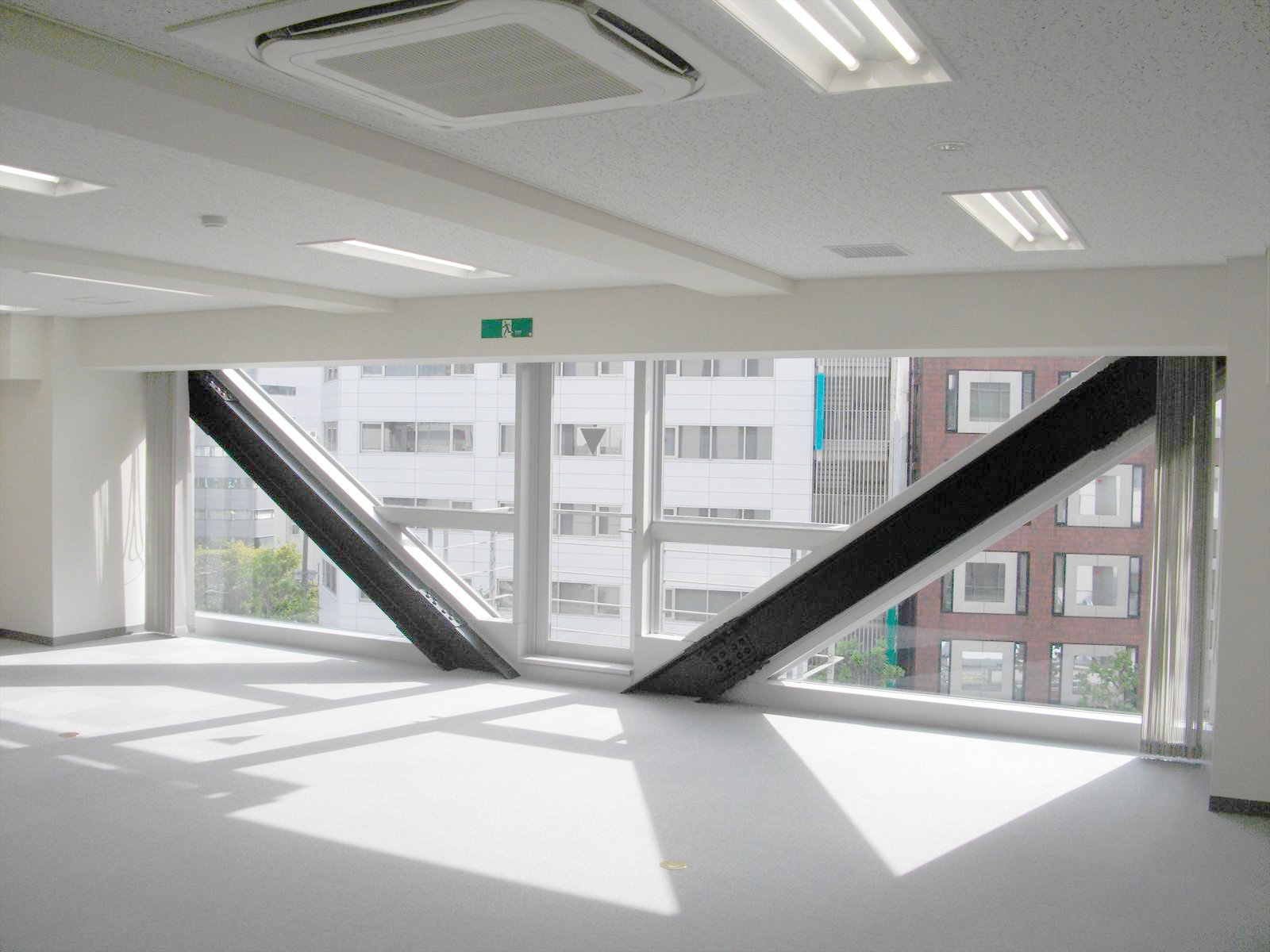 窓際の様子